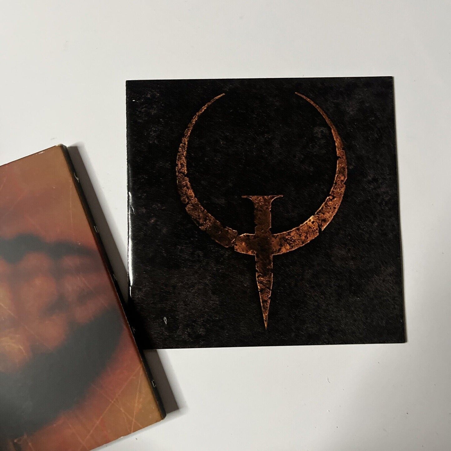 QUAKE PC CD-ROM Id Software 1996 MS-DOS 5.0 or Higher Complete