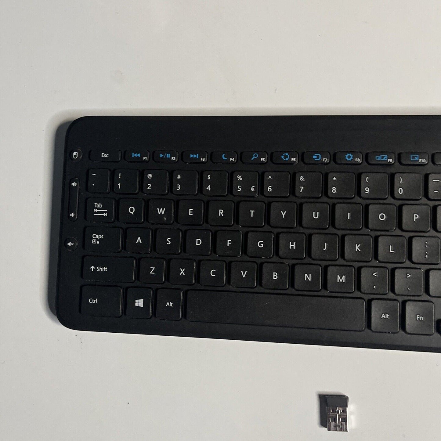 Microsoft All-in-One Media Keyboard Model 1632