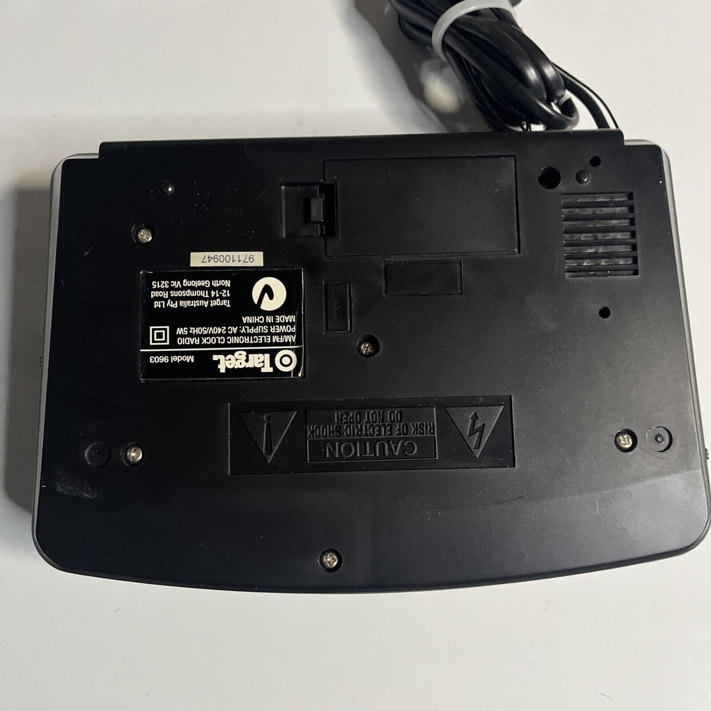 Target Alarm Clock AM/FM Radio Model 9603