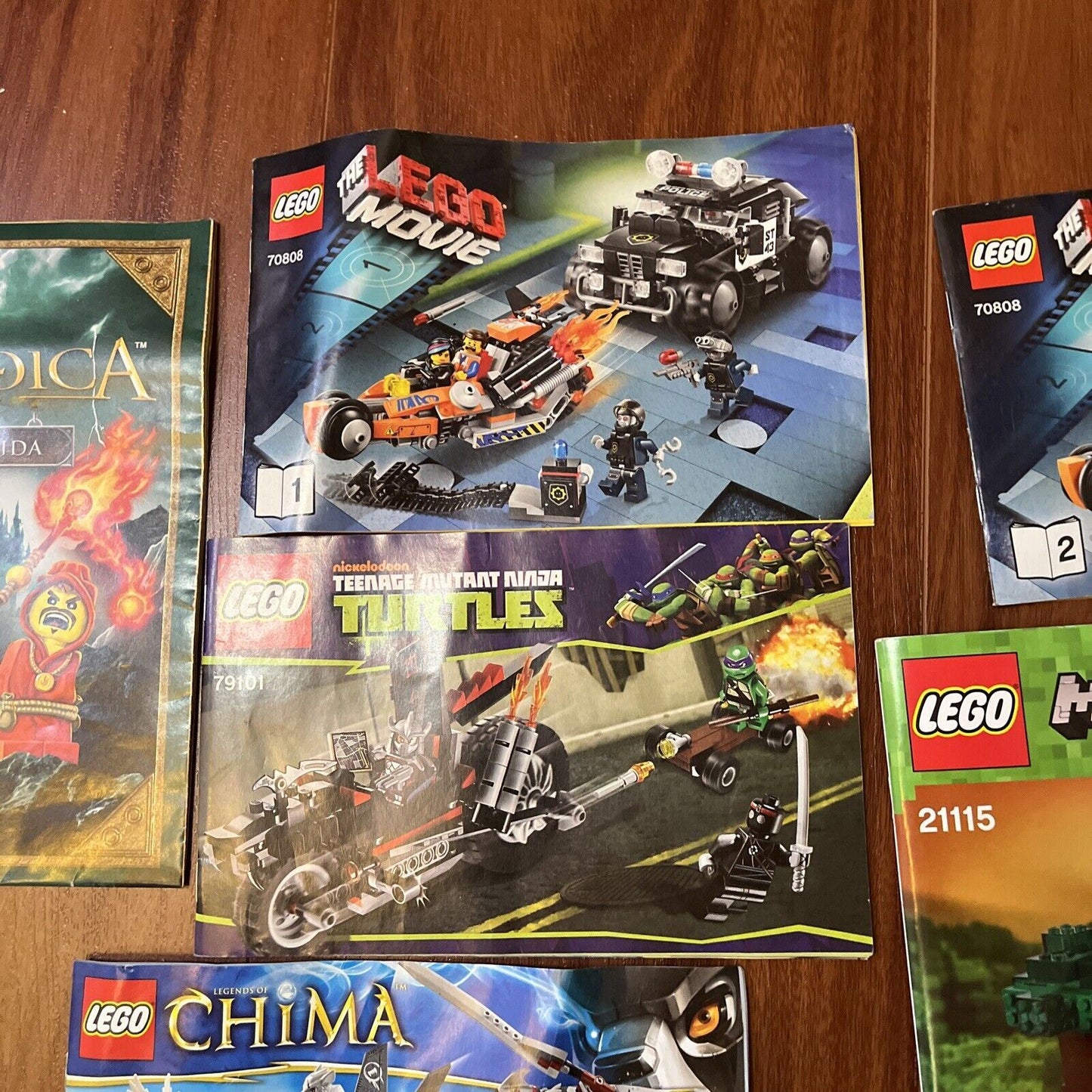 8x Lego Manual: Lego Movie, Heroica, Chima, Minecraft, Super Heroes, TMNT