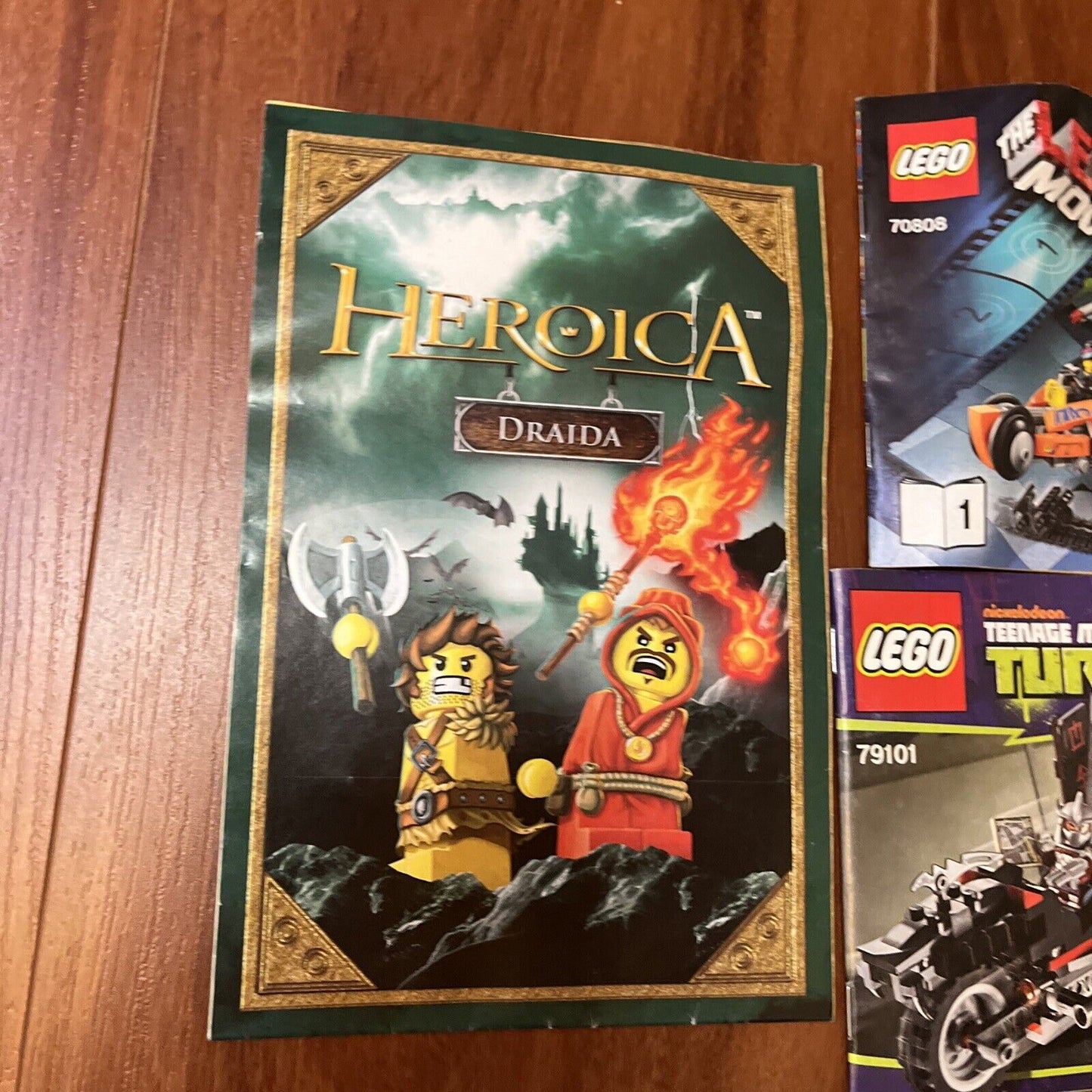 8x Lego Manual: Lego Movie, Heroica, Chima, Minecraft, Super Heroes, TMNT