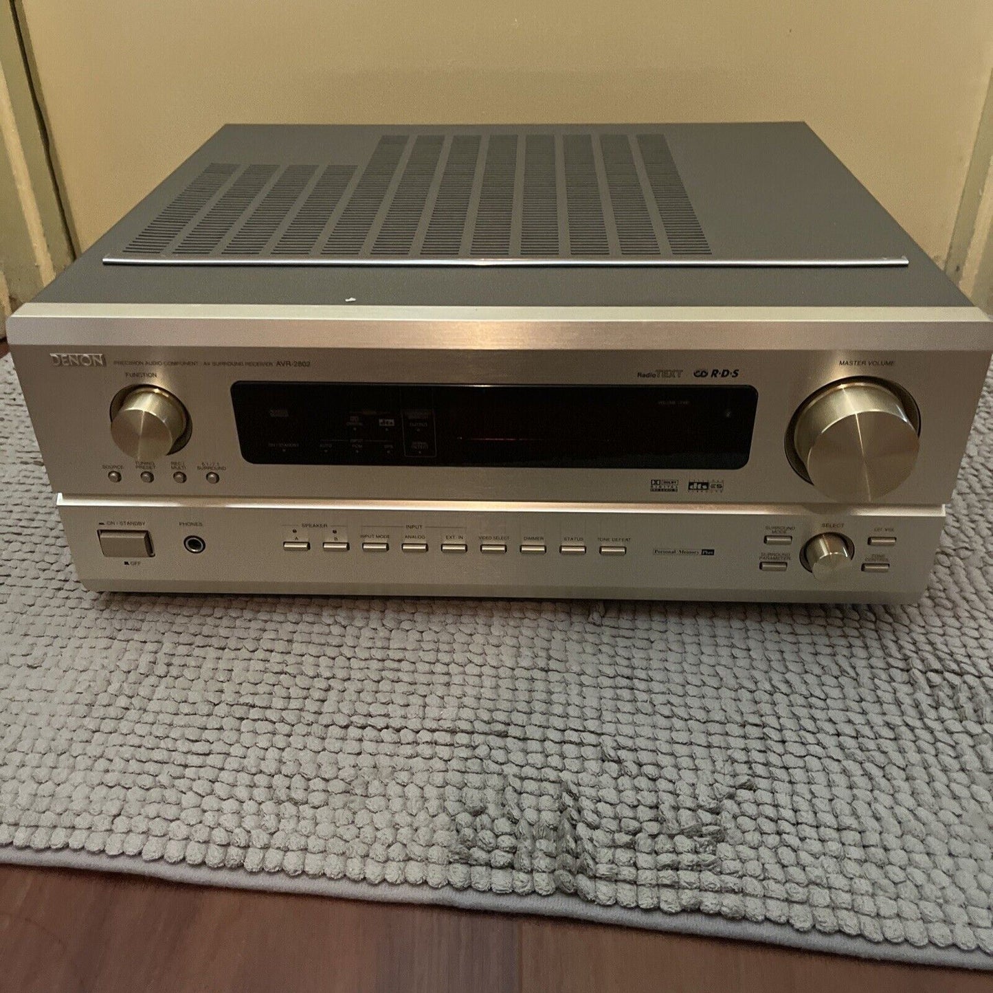 DENON AVR-2802 Surround Receiver with Remote *No Speakers*