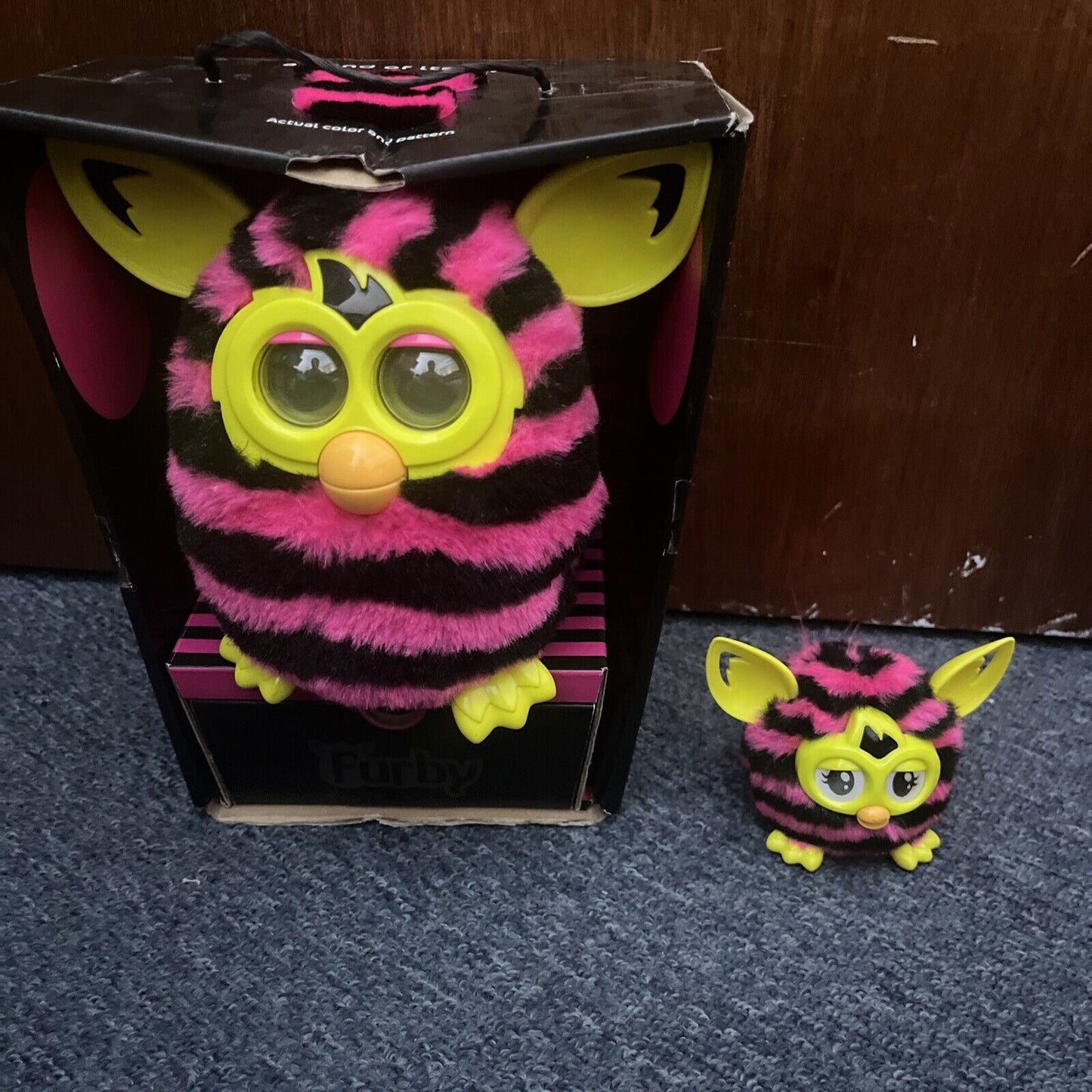 Furby boom 6" & Mini Furby 3" straight stripes 2012 dark pink black HASBRO