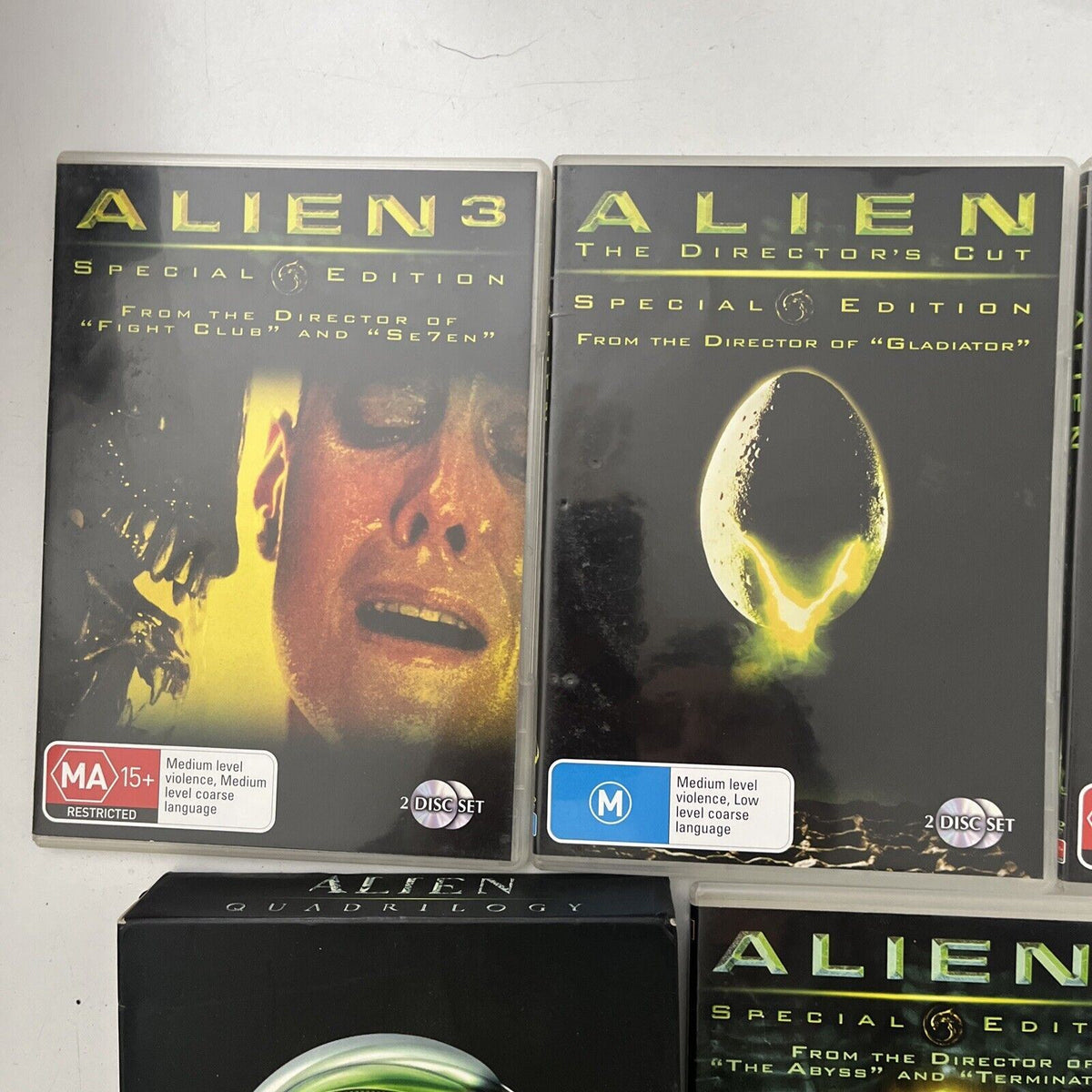 Alien Quadrilogy: Alien, Aliens, Alien 3, Alien 4 (DVD, 2008, 8-Disc ...