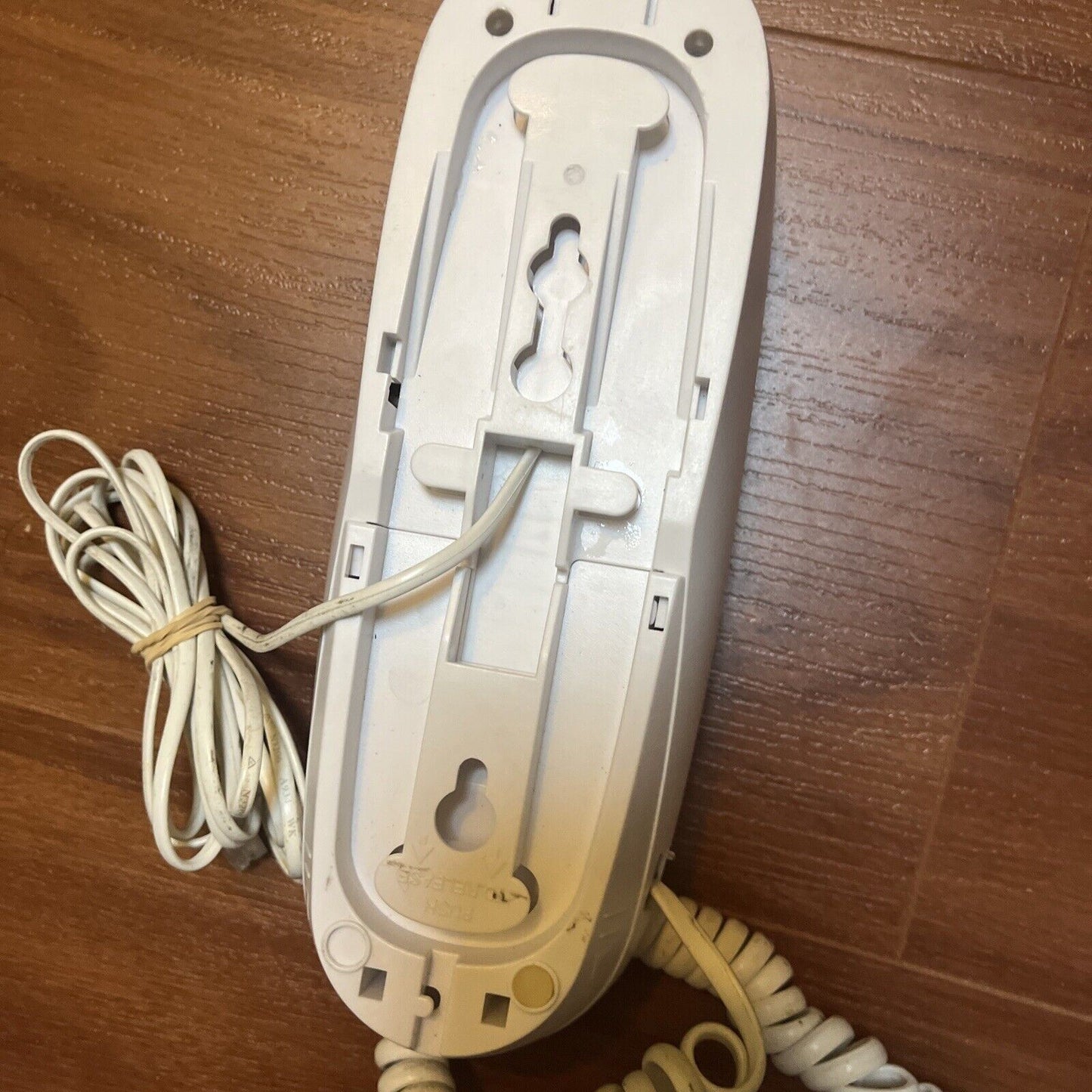 Telstra T700 Landline Slim Corded Telephone