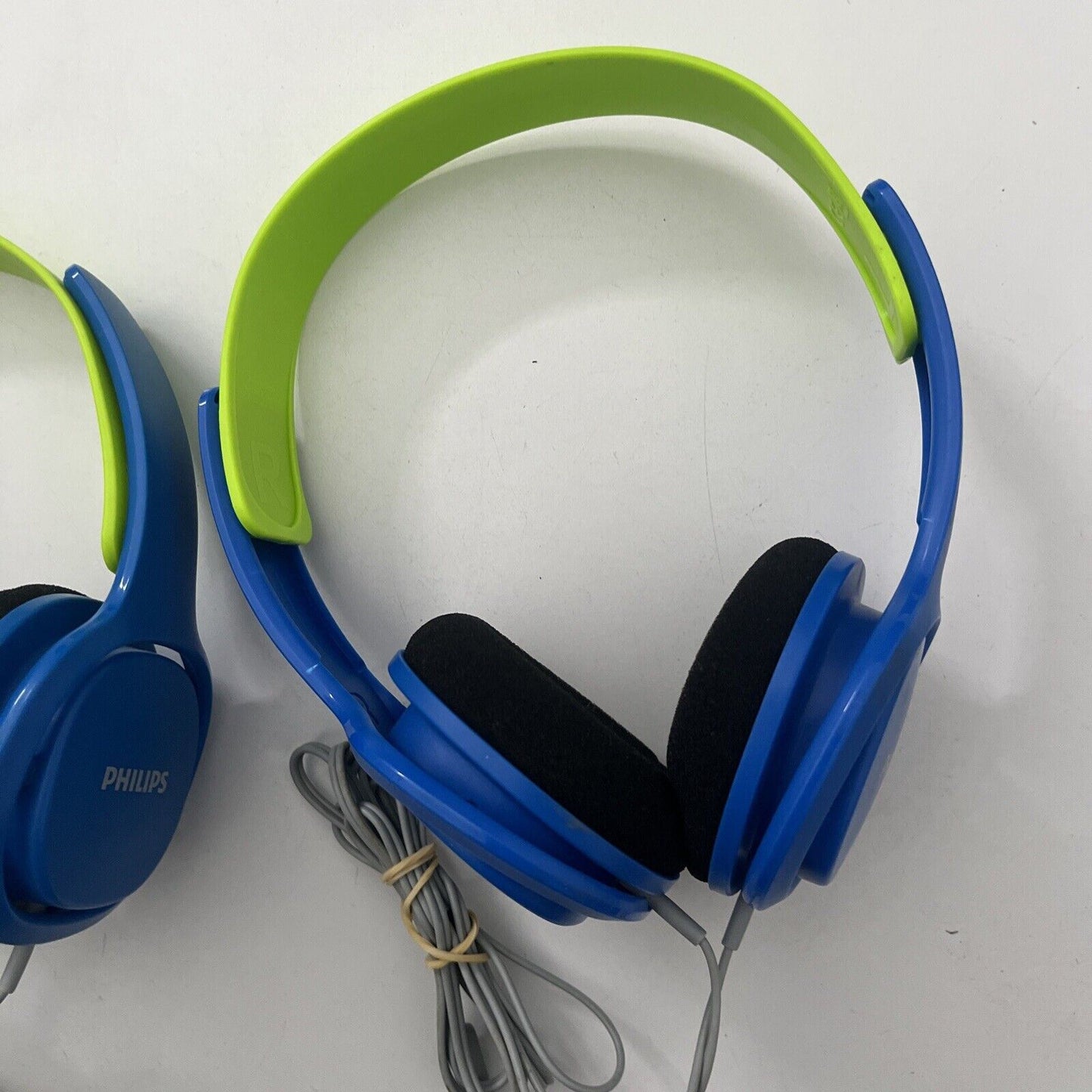 2x Philips Wired Headphones Blue Green NL5616LZ-400-SFH4