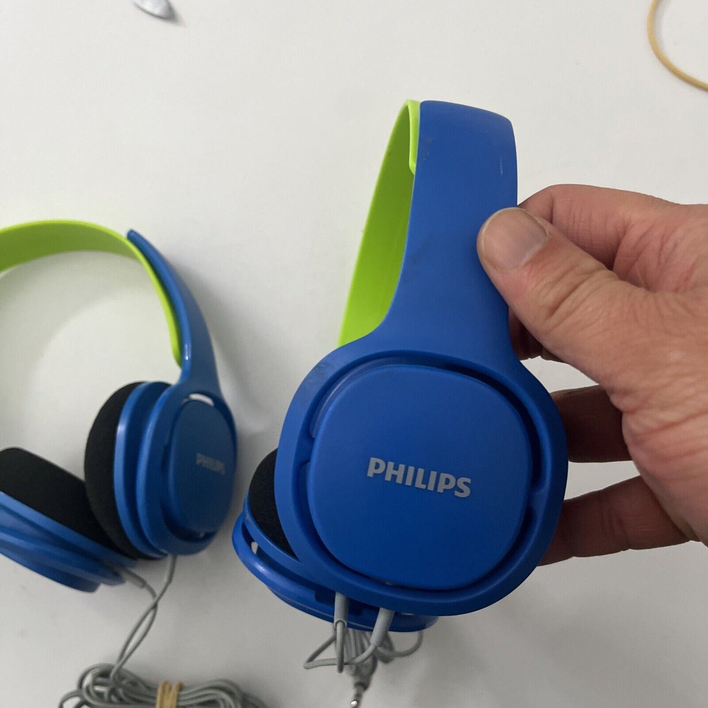 2x Philips Wired Headphones Blue Green NL5616LZ-400-SFH4