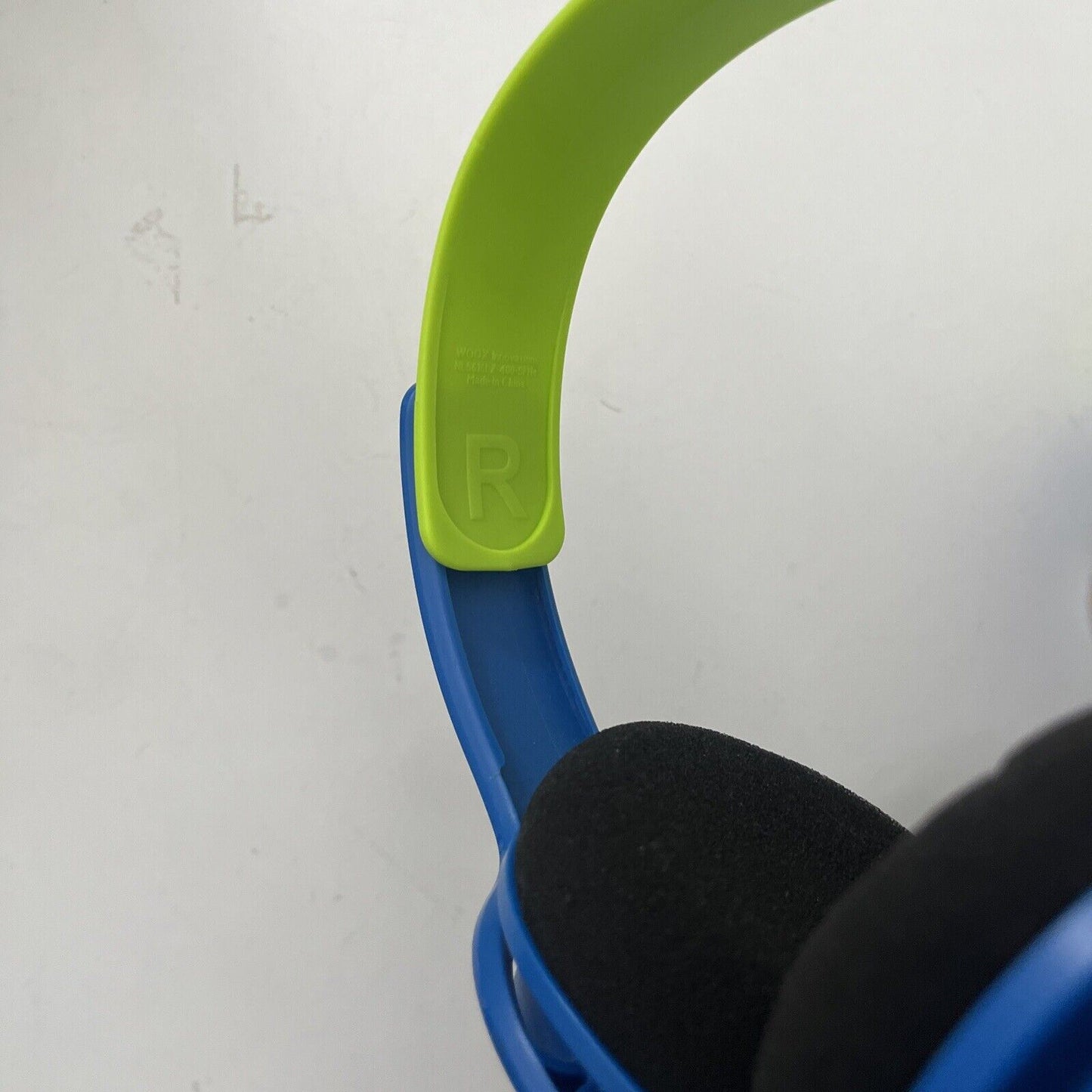 2x Philips Wired Headphones Blue Green NL5616LZ-400-SFH4