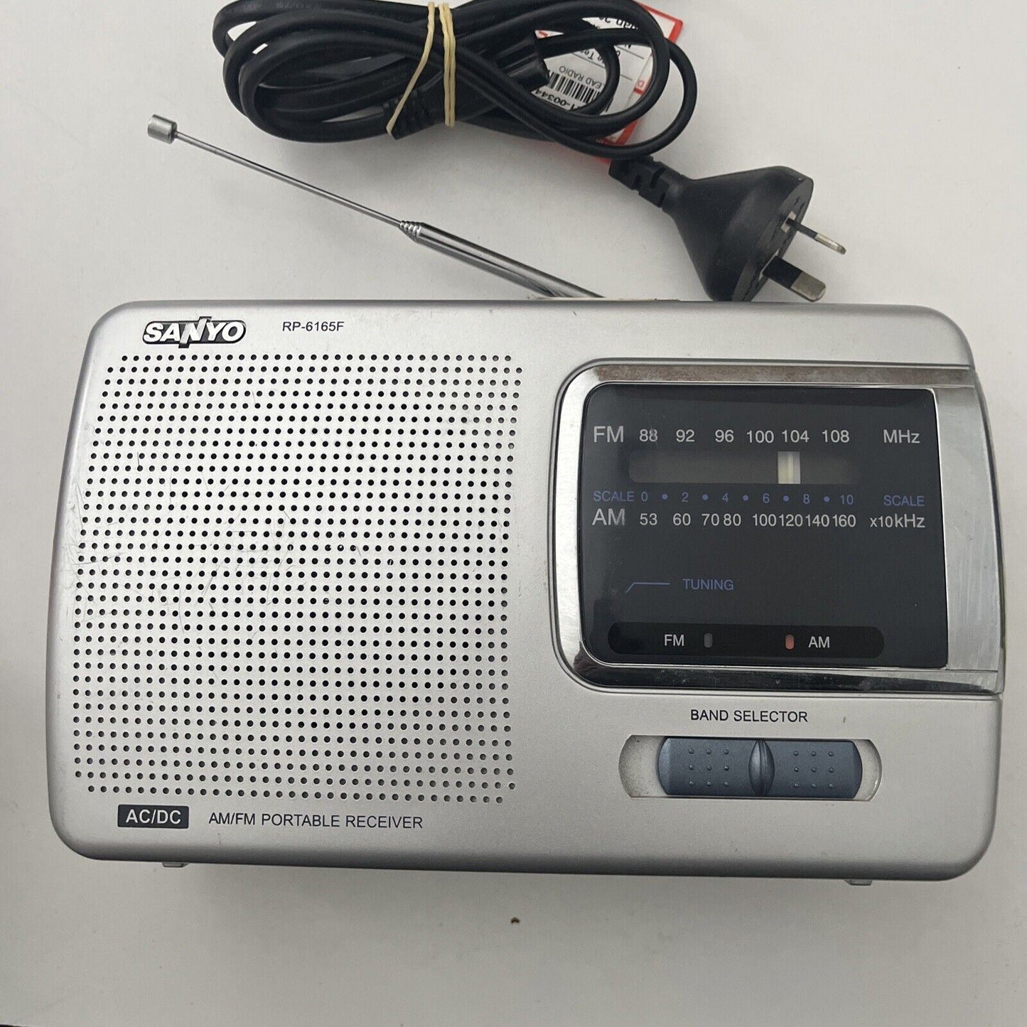 Sanyo AM/FM Portable Radio Model RP6165F