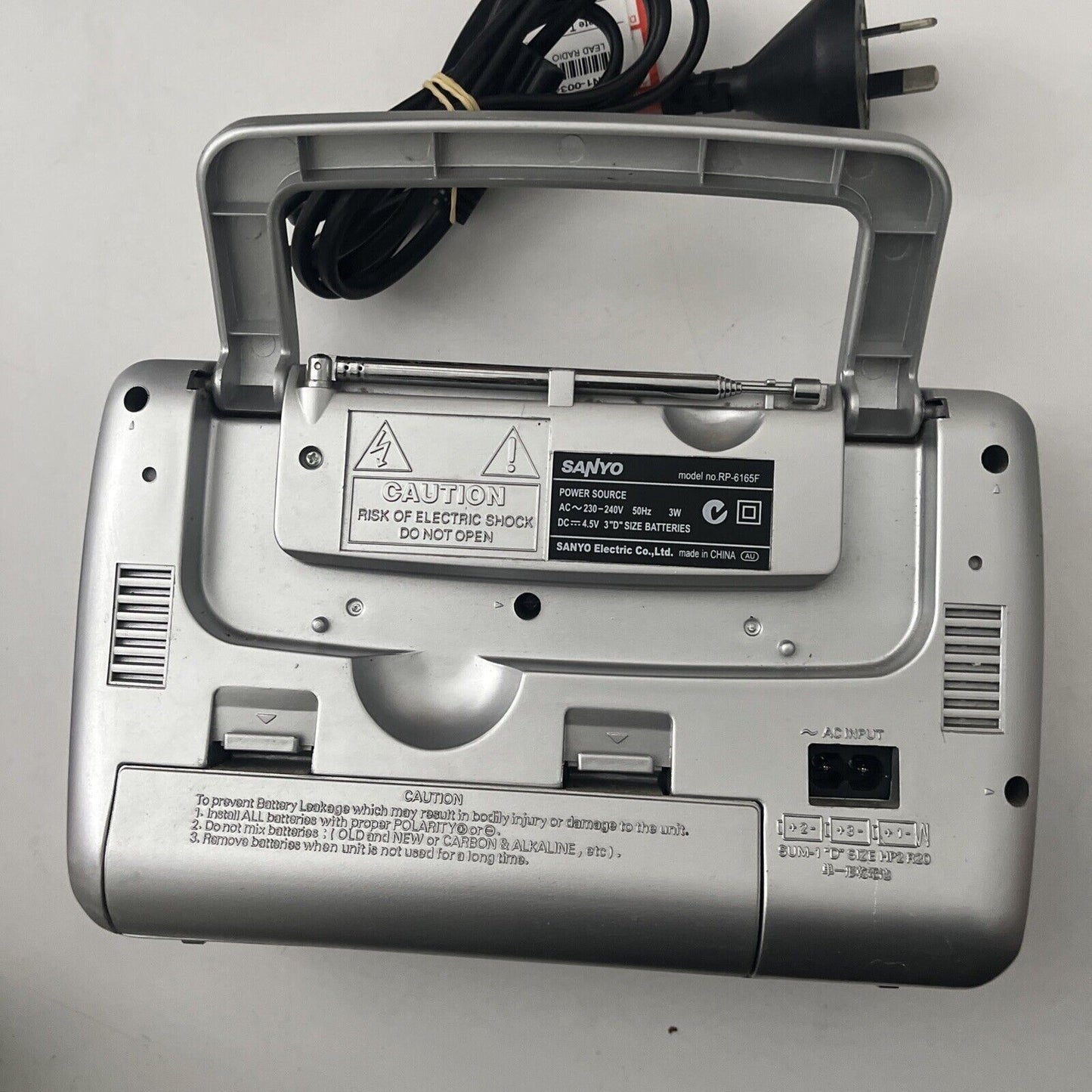 Sanyo AM/FM Portable Radio Model RP6165F