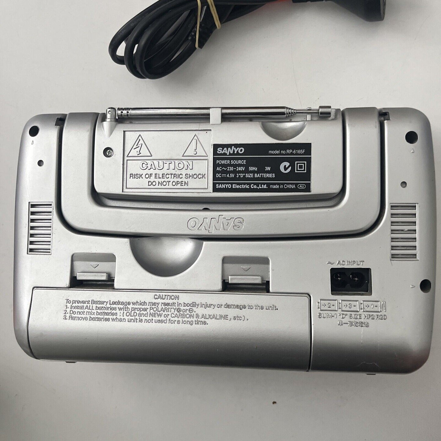 Sanyo AM/FM Portable Radio Model RP6165F