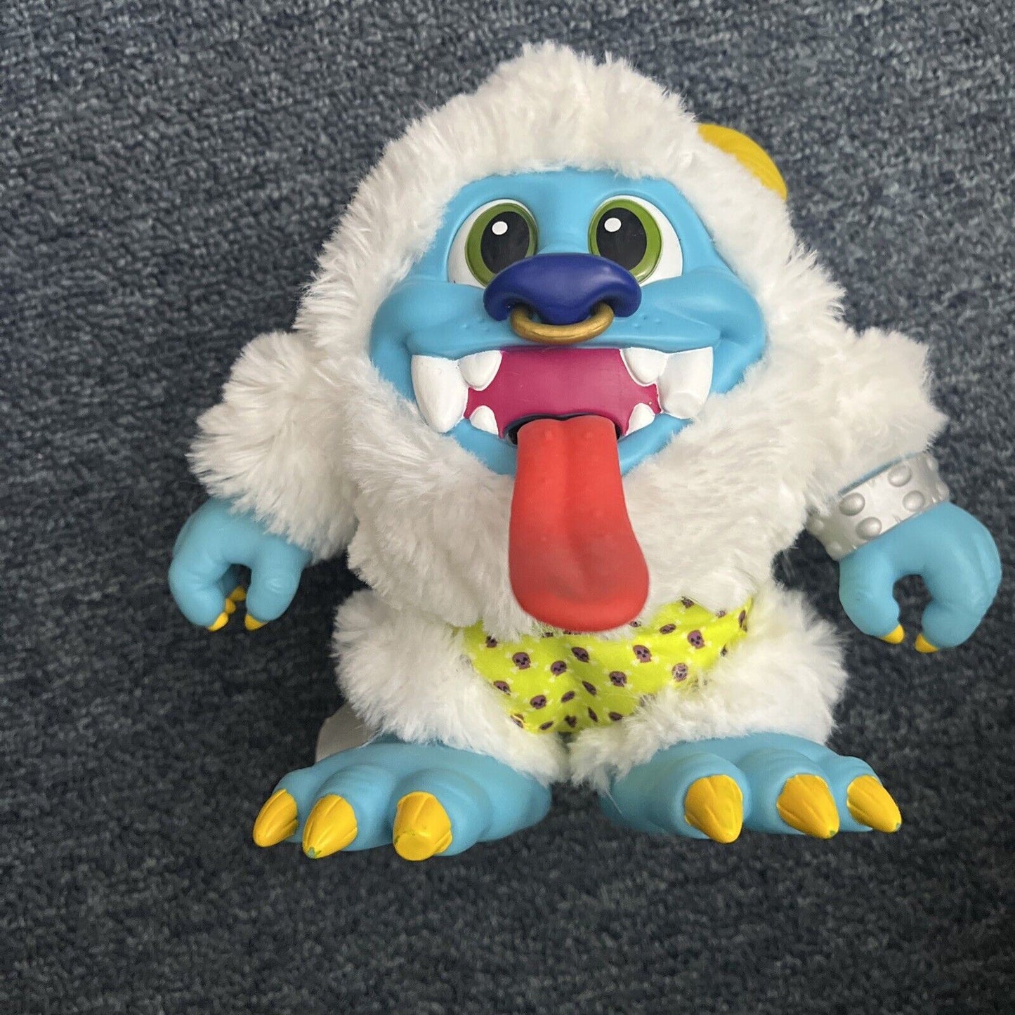 Blizz Crate Creatures Surprise Interactive Monster Toy MGA Entertainment