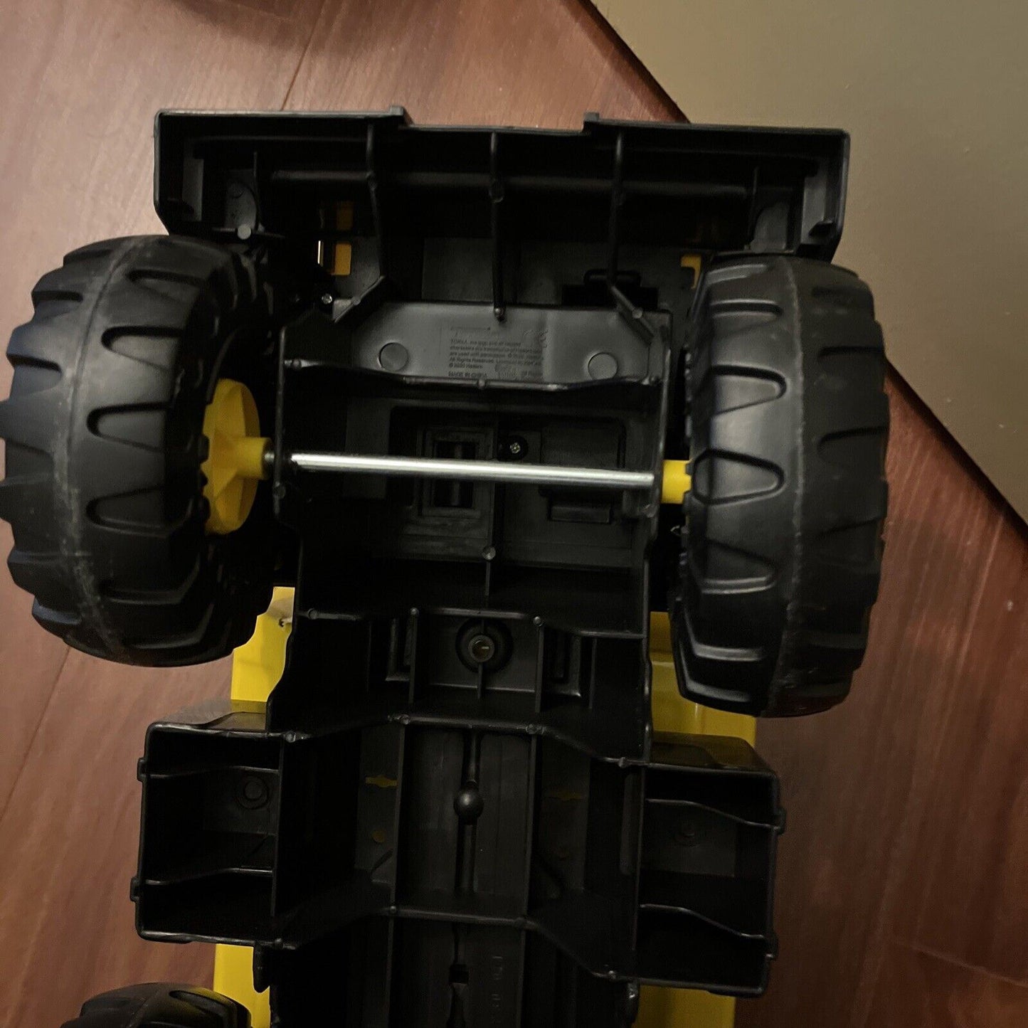 Tonka 952 Dump Truck Yellow Die Cast 2020 43cm Long