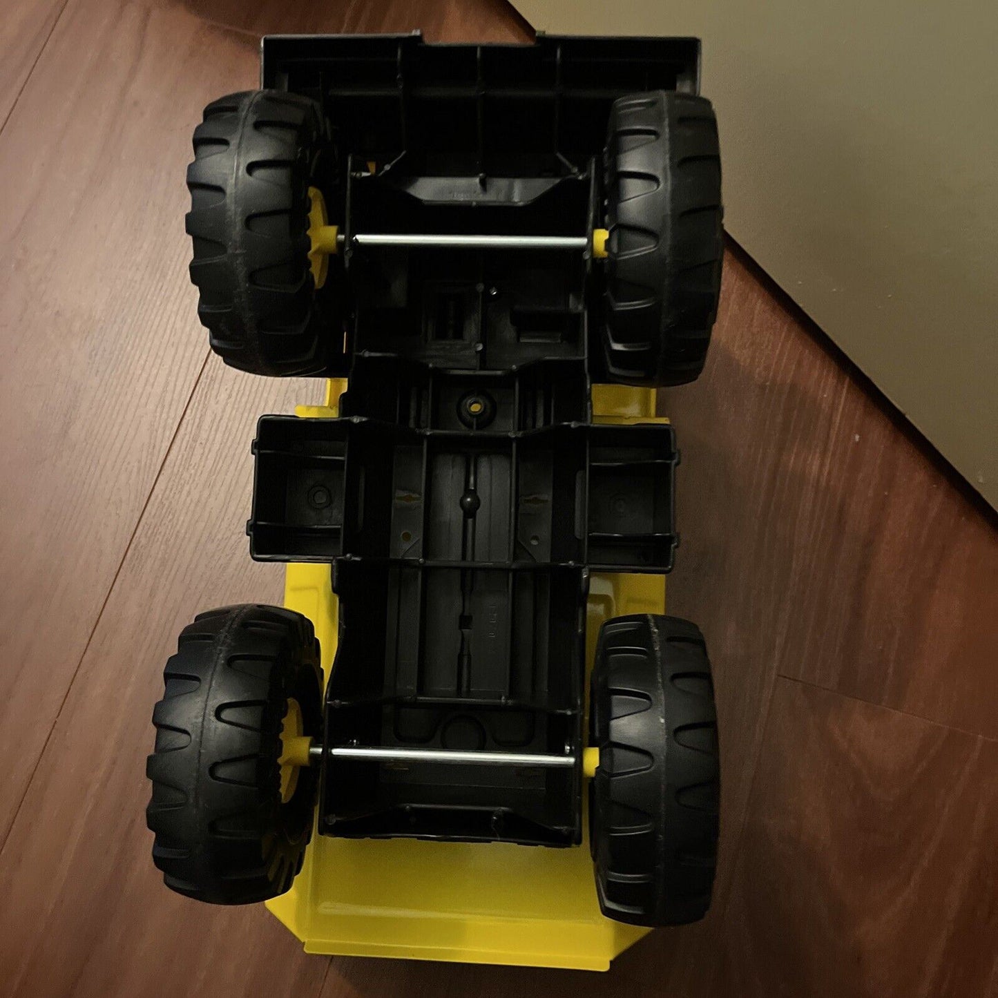Tonka 952 Dump Truck Yellow Die Cast 2020 43cm Long