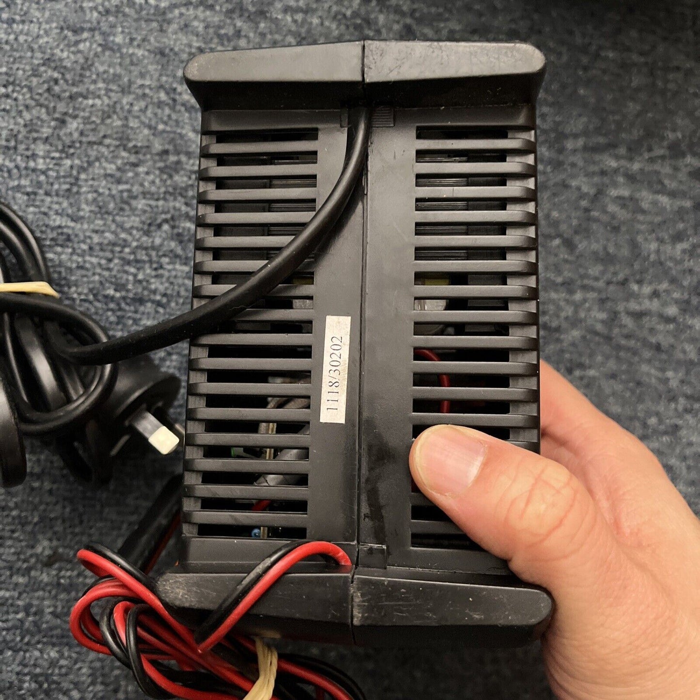 Battery Charger for Charging 12V Lead Acid Batteries Battery Link Haigh 2700mA