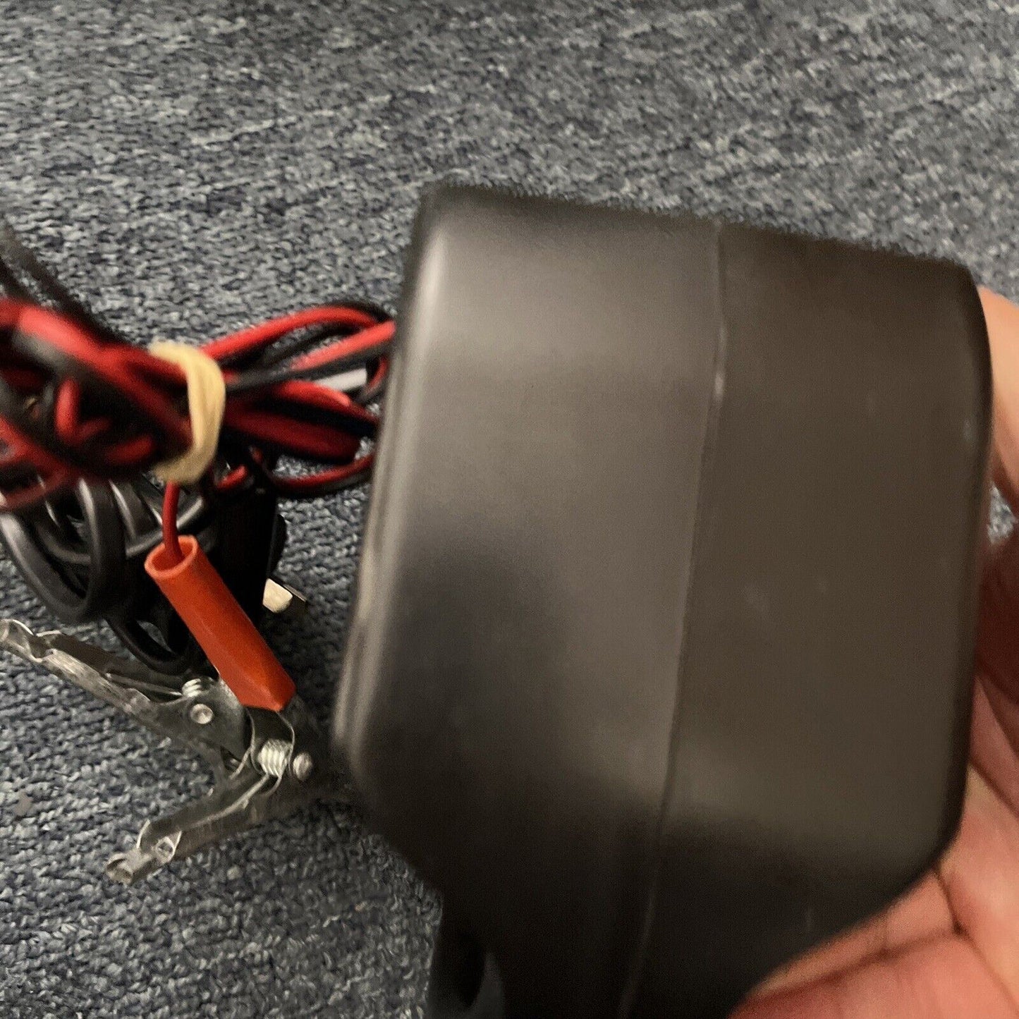 Battery Charger for Charging 12V Lead Acid Batteries Battery Link Haigh 2700mA