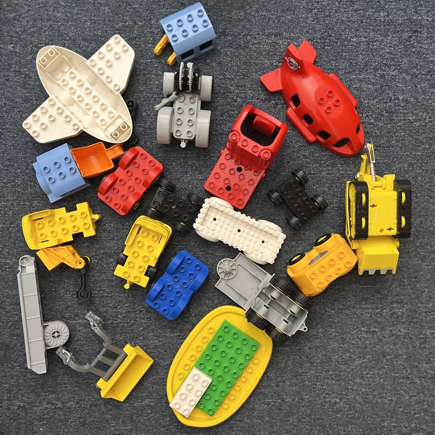 Lego Duplo 1kg Bulk Lot Vehicles, Planes, Boats and Parts