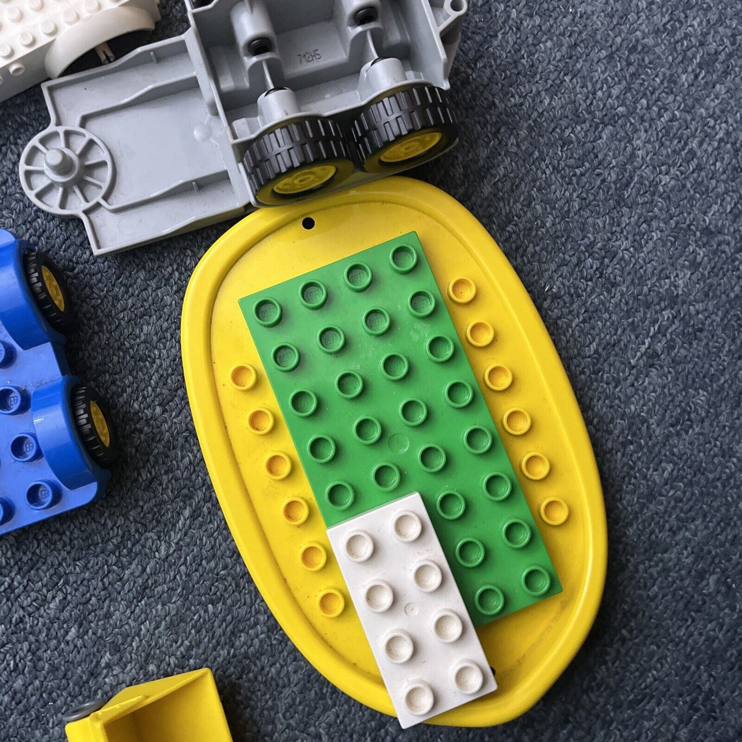 Lego Duplo 1kg Bulk Lot Vehicles, Planes, Boats and Parts