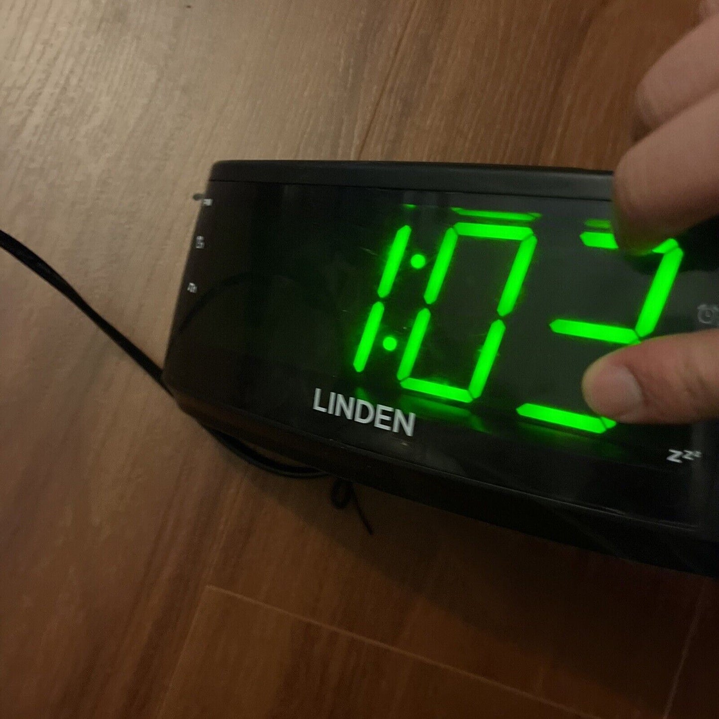 Linden Large LED Alarm Clock AM/FM Radio LDACR17
