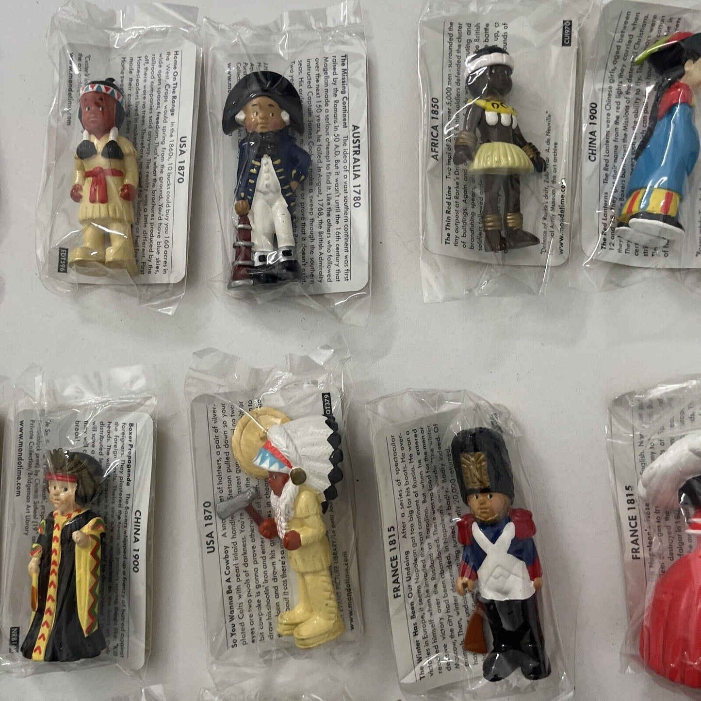 24x Mondotime Mini Figure