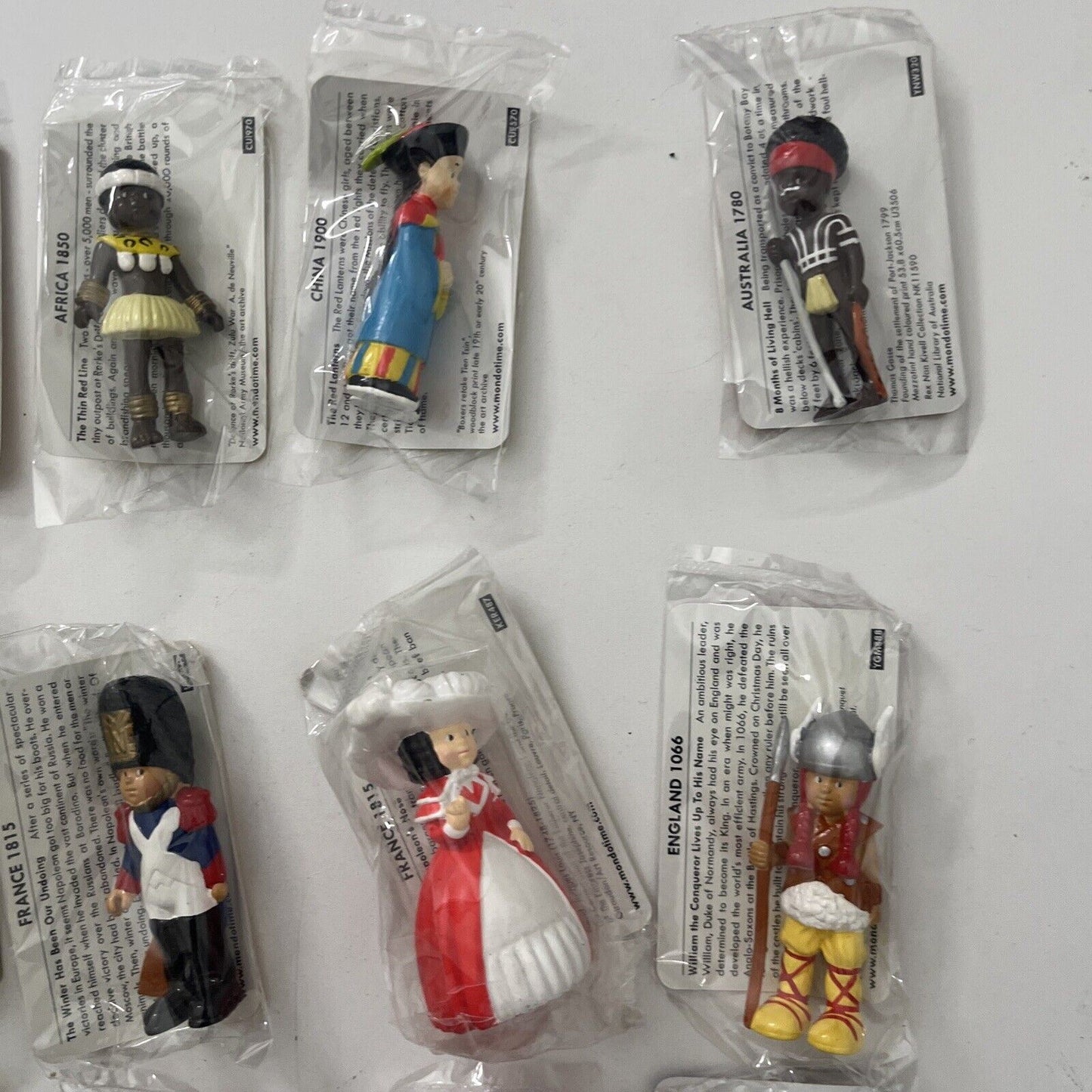 24x Mondotime Mini Figure