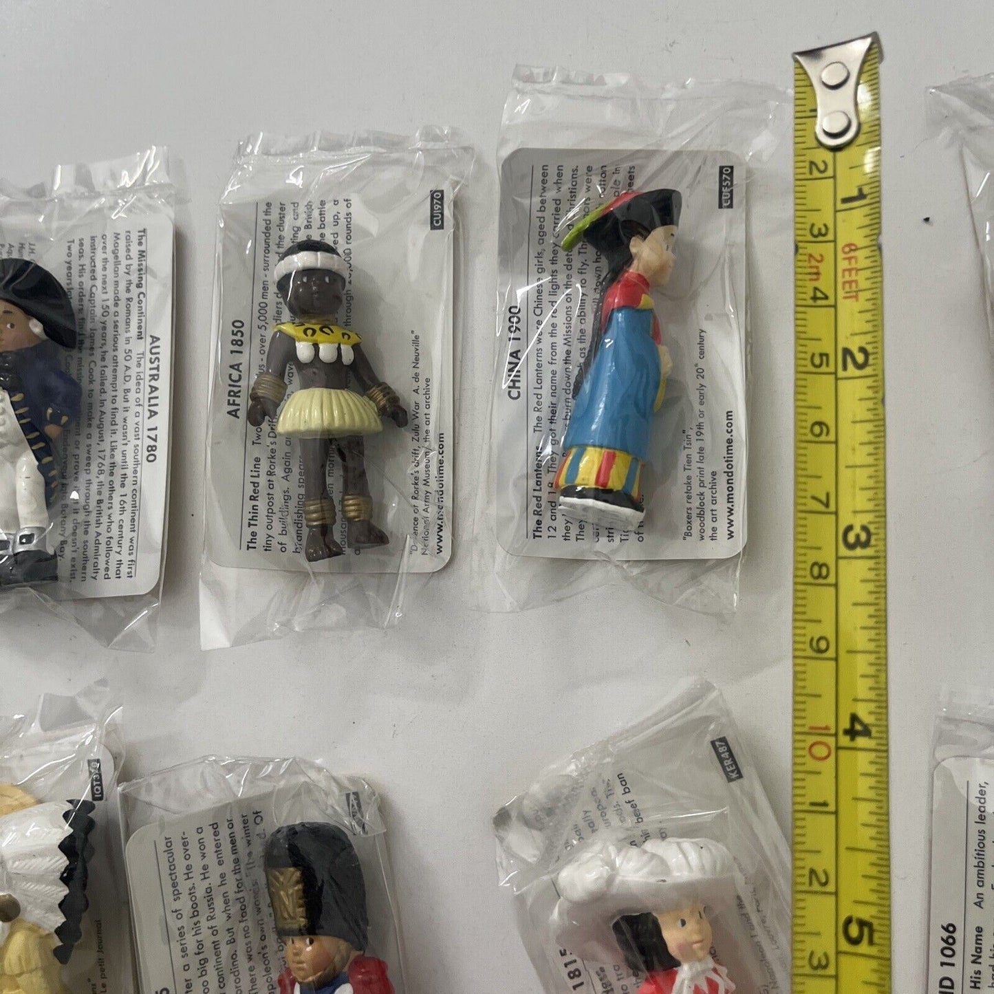 24x Mondotime Mini Figure