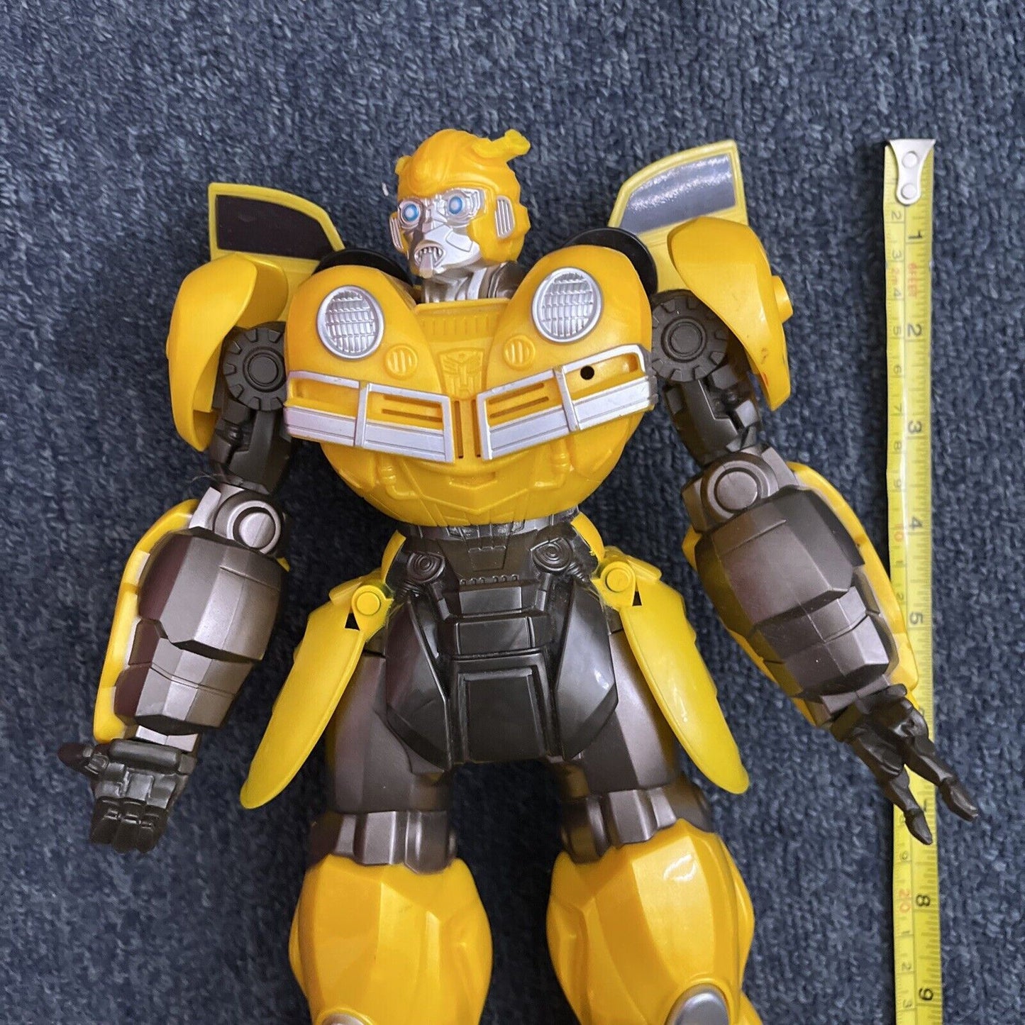 Bumblebee Transformer Dancing and Sound 10" Action Figure Hasbro C-0860