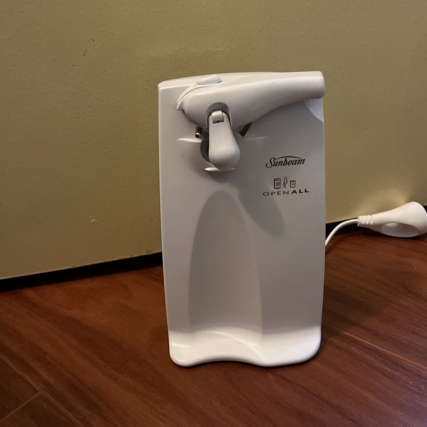 Sunbeam CA2800 Can Opener - White