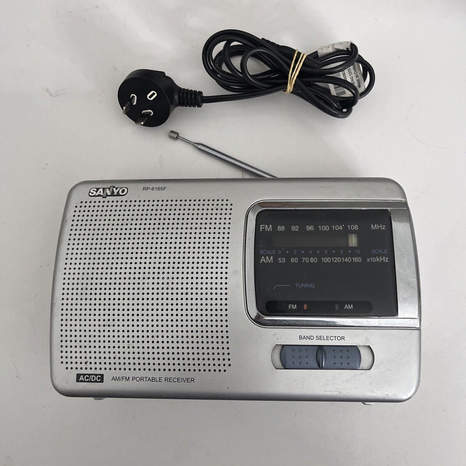Sanyo RP-6165F AM/FM Portable Receiver Radio *No Battery Cover* – Retro ...