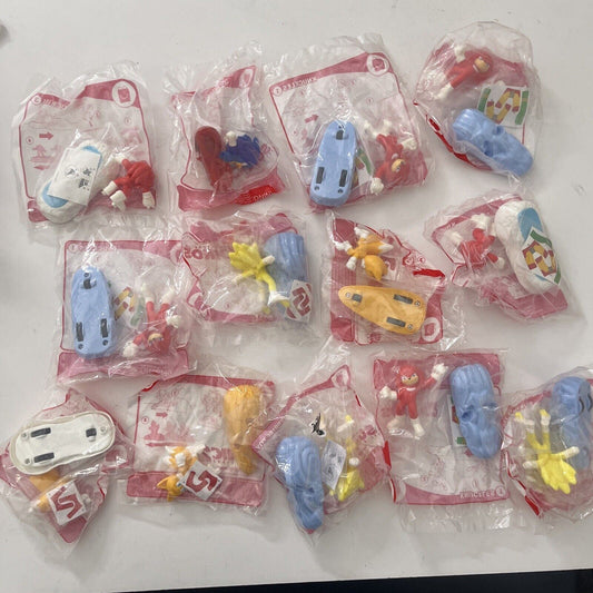 13x Sonic the Hedgehog 2 McDonald Figures: 1x Sonic, 6x Knuckles, 3 Tails, 3 Ray