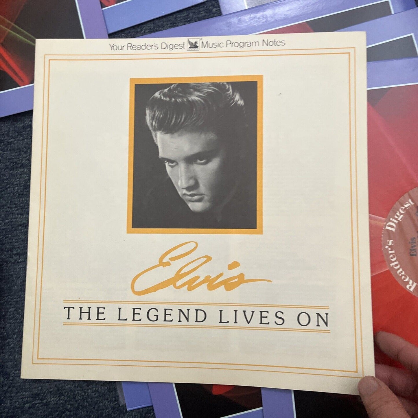 Elvis Presley - Elvis The Legend Lives On - Collector's Edition (7 Vinyls)