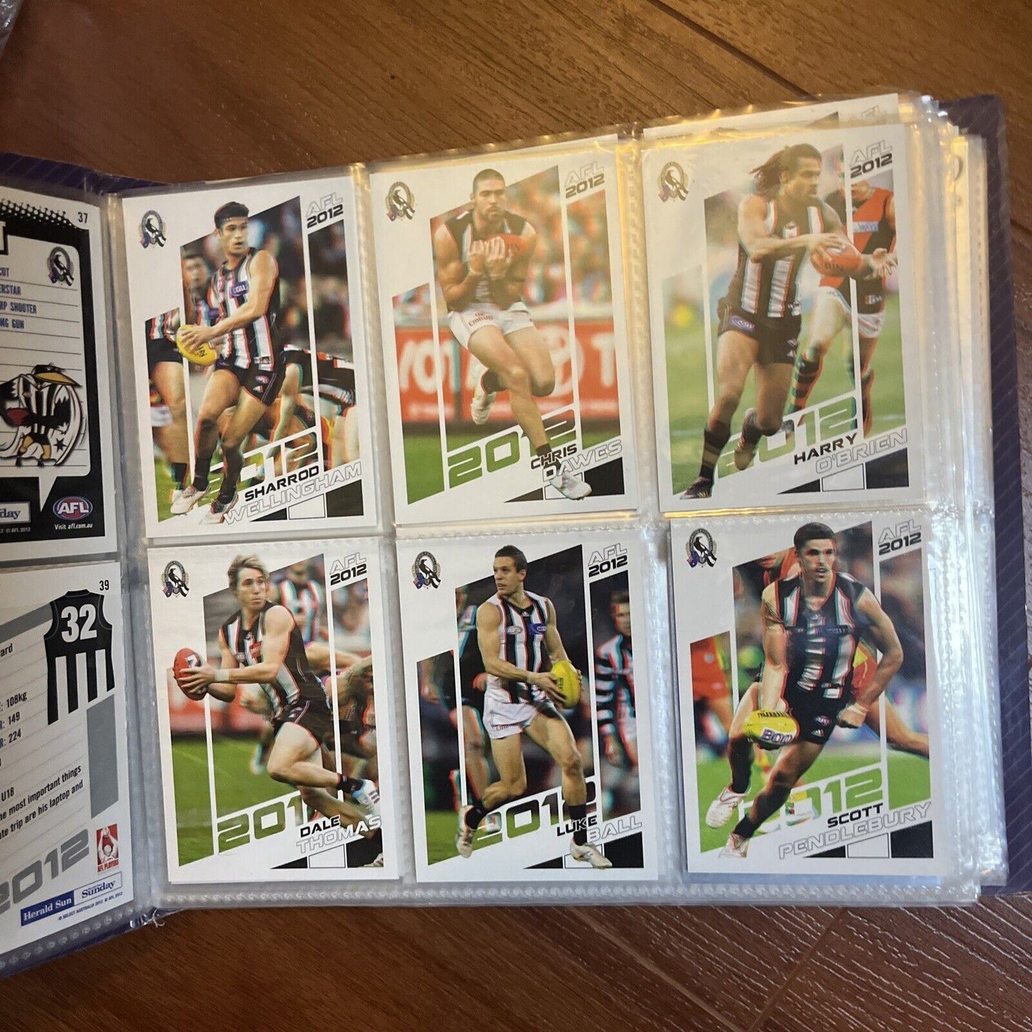 215x Collector's Cards Herald Sun AFL Footy 3D 2012