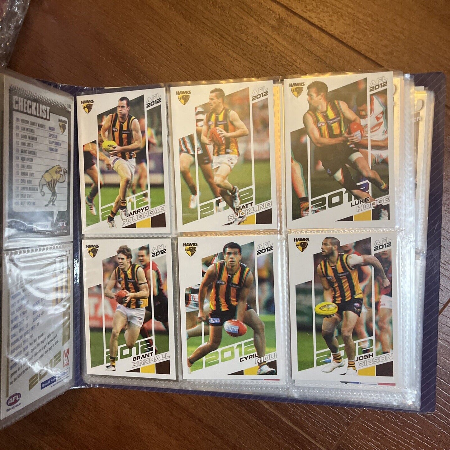 215x Collector's Cards Herald Sun AFL Footy 3D 2012