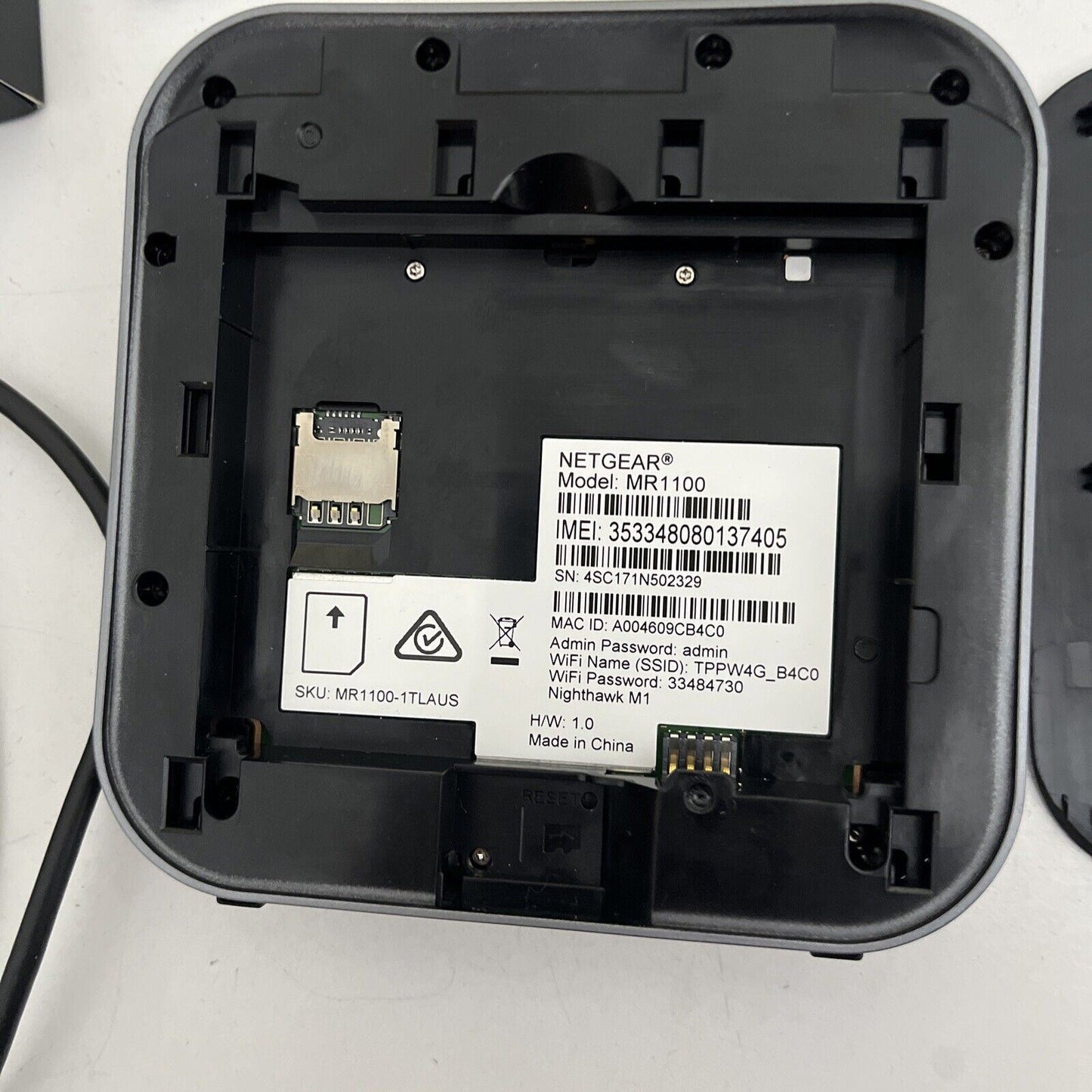 Telstra Netgear Nighthawk M1 4gx Gigabit LTE Mobile Router *Telstra Locked*