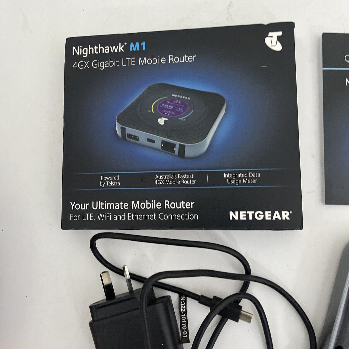 Telstra Netgear Nighthawk M1 4gx Gigabit LTE Mobile Router *Telstra Locked*