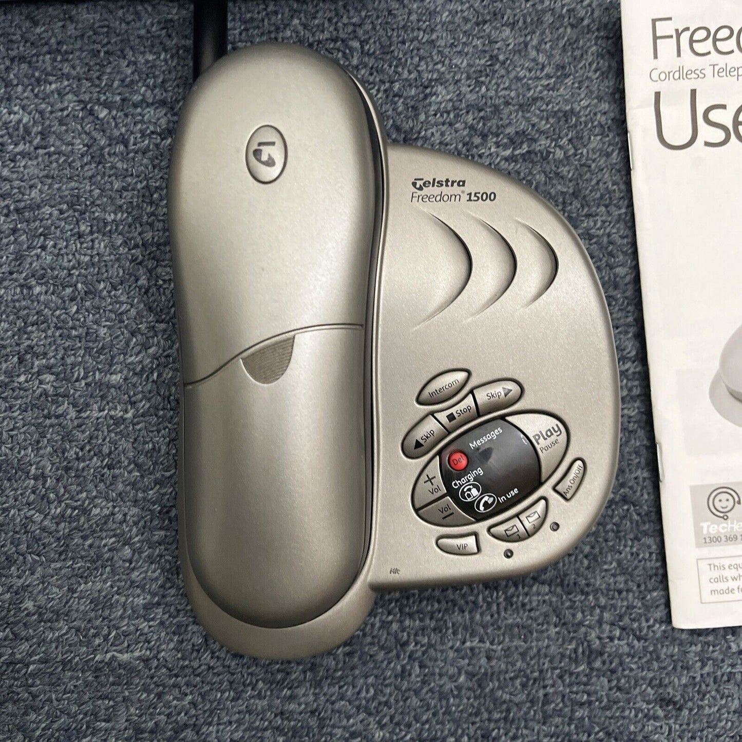 Telstra Freedom 1500 Cordless Telephone & Digital Answering Machine