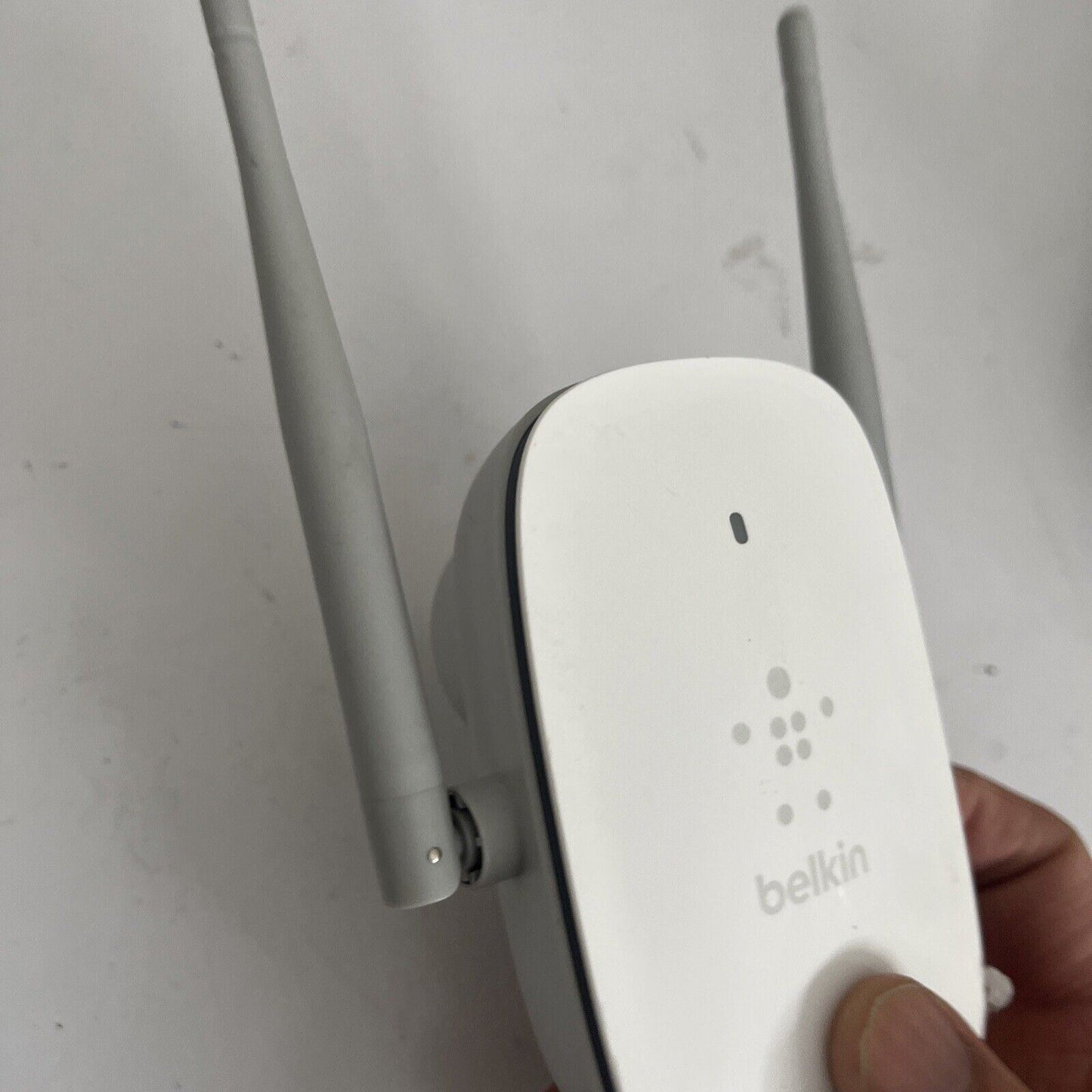 Belkin N600 DB Wall-Mount Range Extender Universal F9K1122V1