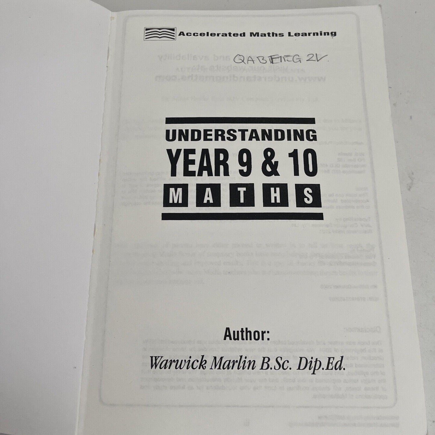 Understanding Maths: Year 9 and 10: Maths Intermediate Course by Warwick Martin