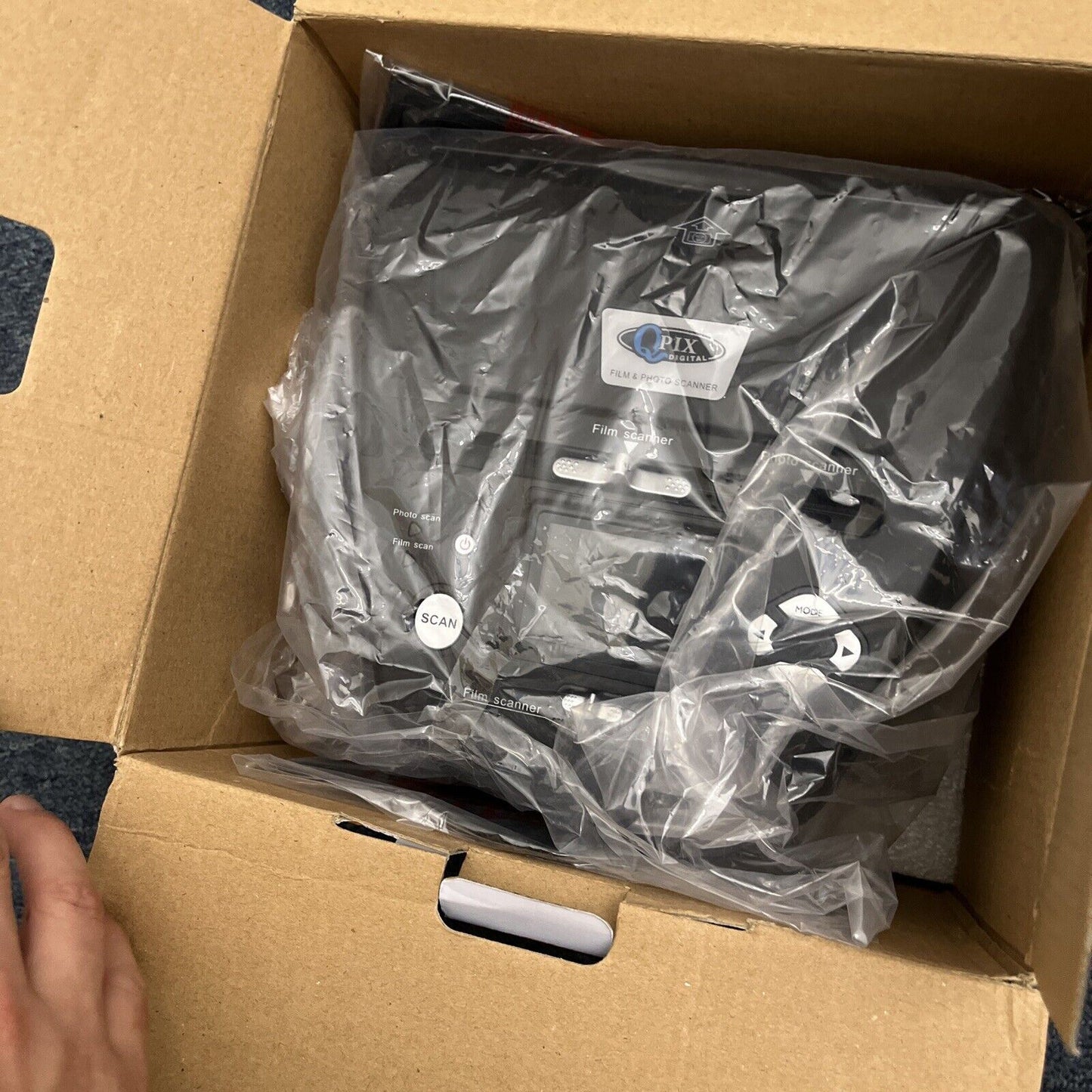 Qpix PS970H Standalone Photo Slides Negatives Scanner - Black