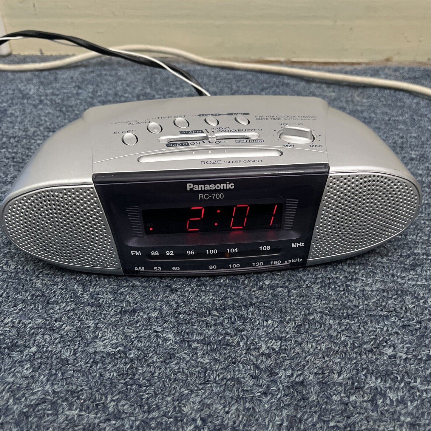 Panasonic RC-700 Alarm Clock AM FM Radio