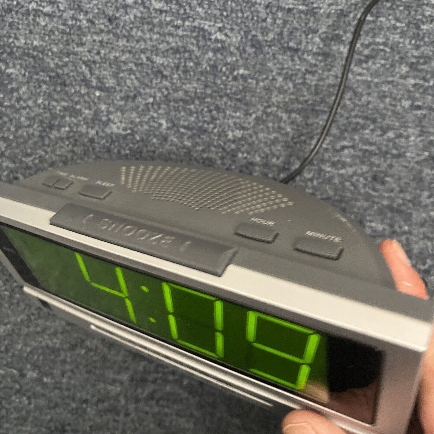 Dick Smith Big LED Alarm Clock AM FM Radio A4385