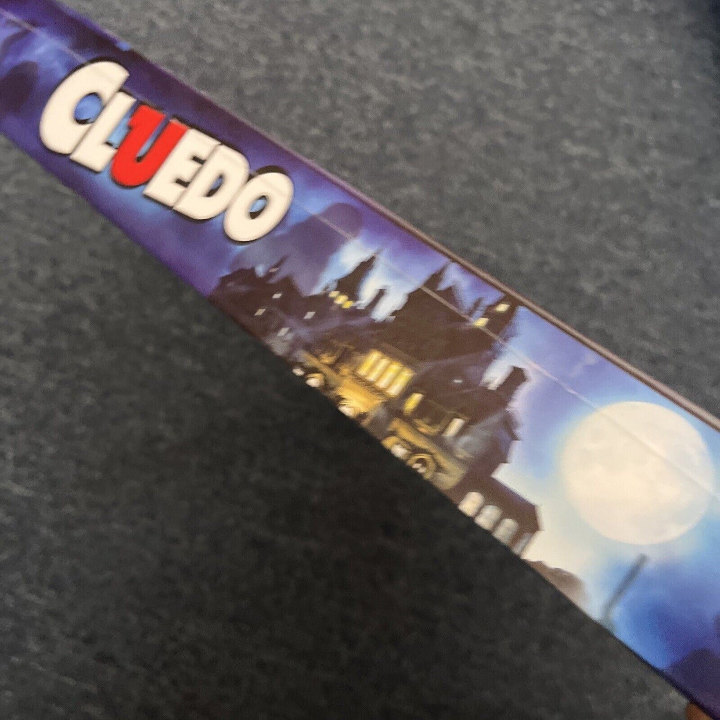 *New Sealed* Cluedo The Classic Mystery Game Board Game