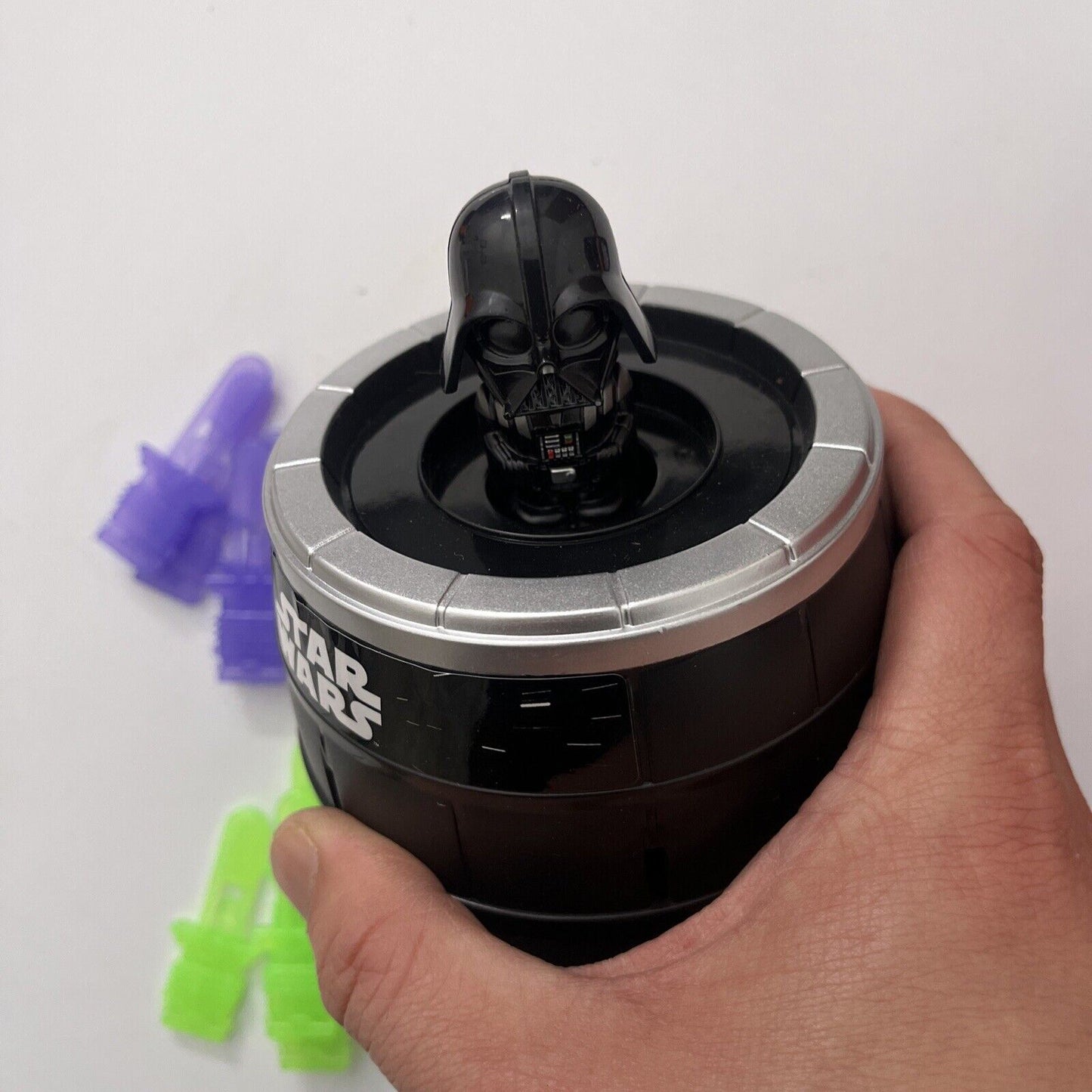 Disney STAR WARS - POP-UP DARTH VADER Classic Family Fun Game of Chance