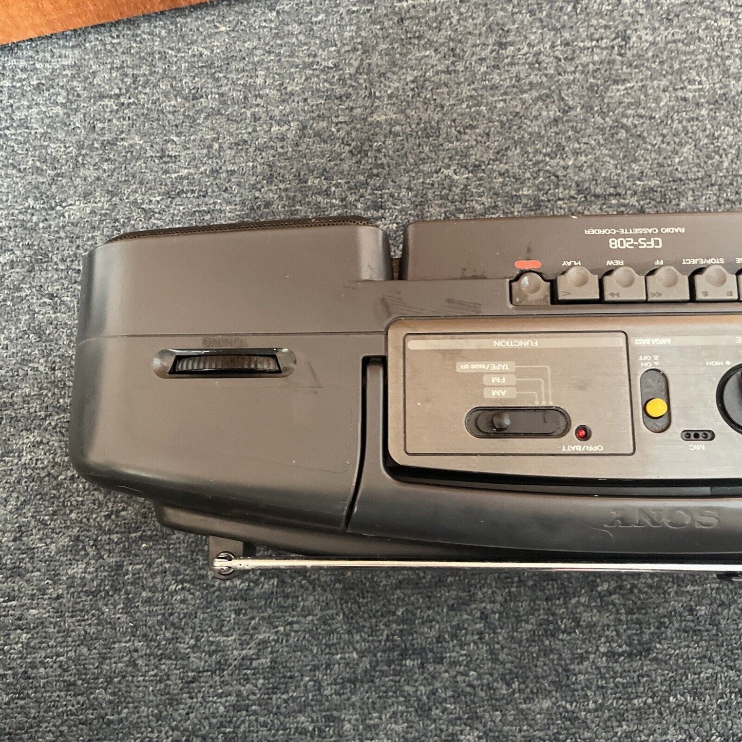 Sony CFS-208 Radio Cassette Recorder *for parts or repair*