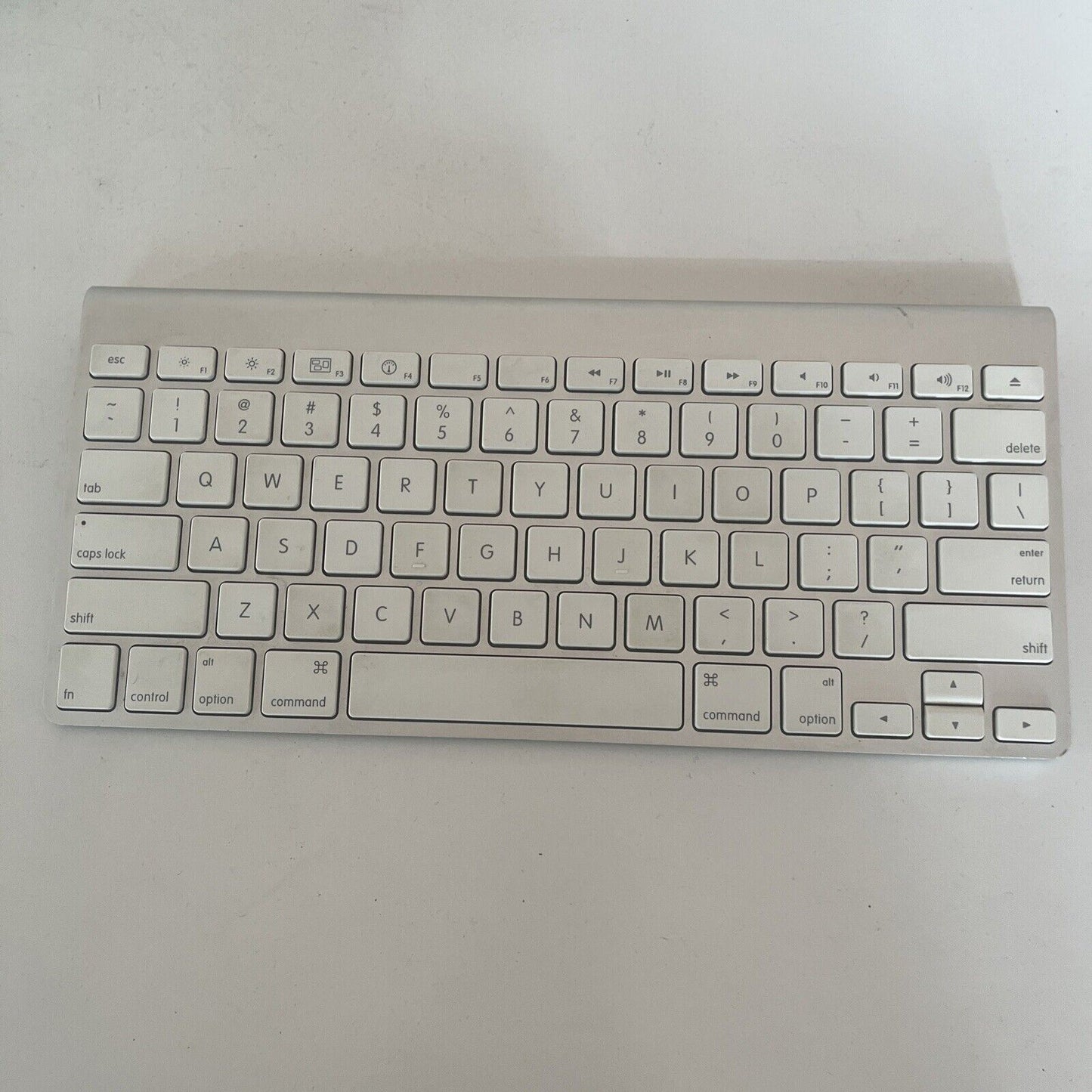 Apple Magic Keyboard Bluetooth Wireless A1255 US English