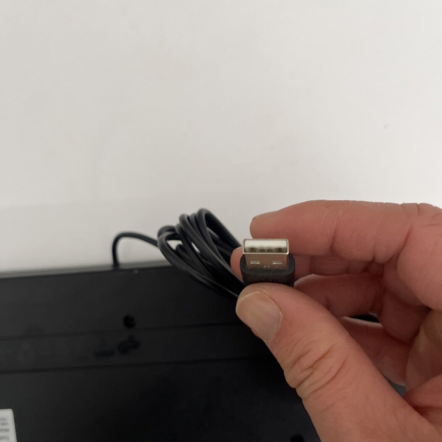 Dell KB522 USB Wired Keyboard English Australian with 2 USB Extension Port