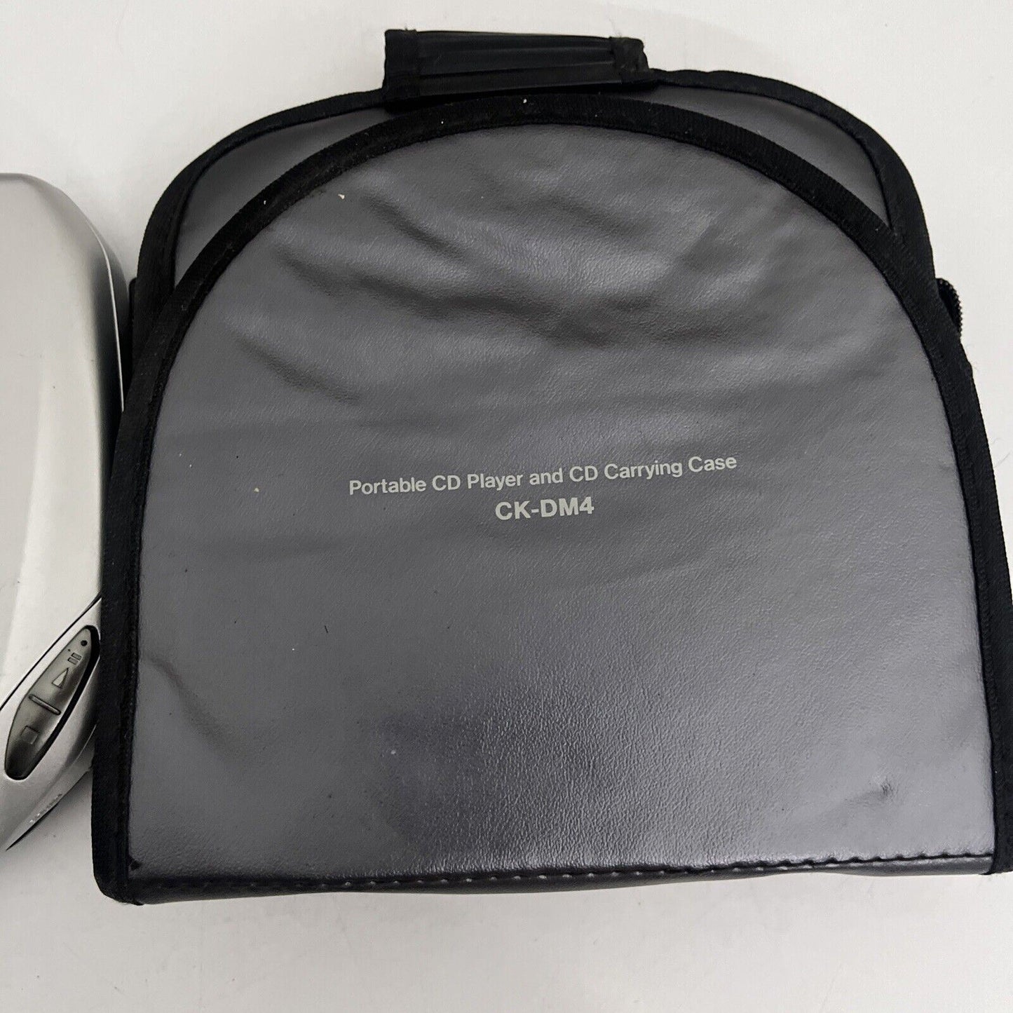 Sony Discman D-E446CK Portable CD Player Carrying Case *for parts or repair*