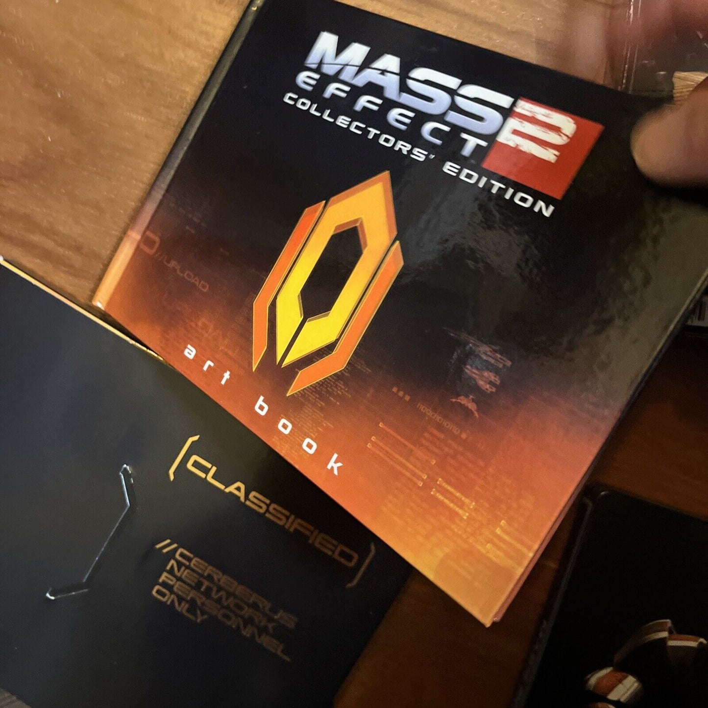 Mass Effect 2 - Collector's Edition Steelbook PC DVD-ROM Manual & Book