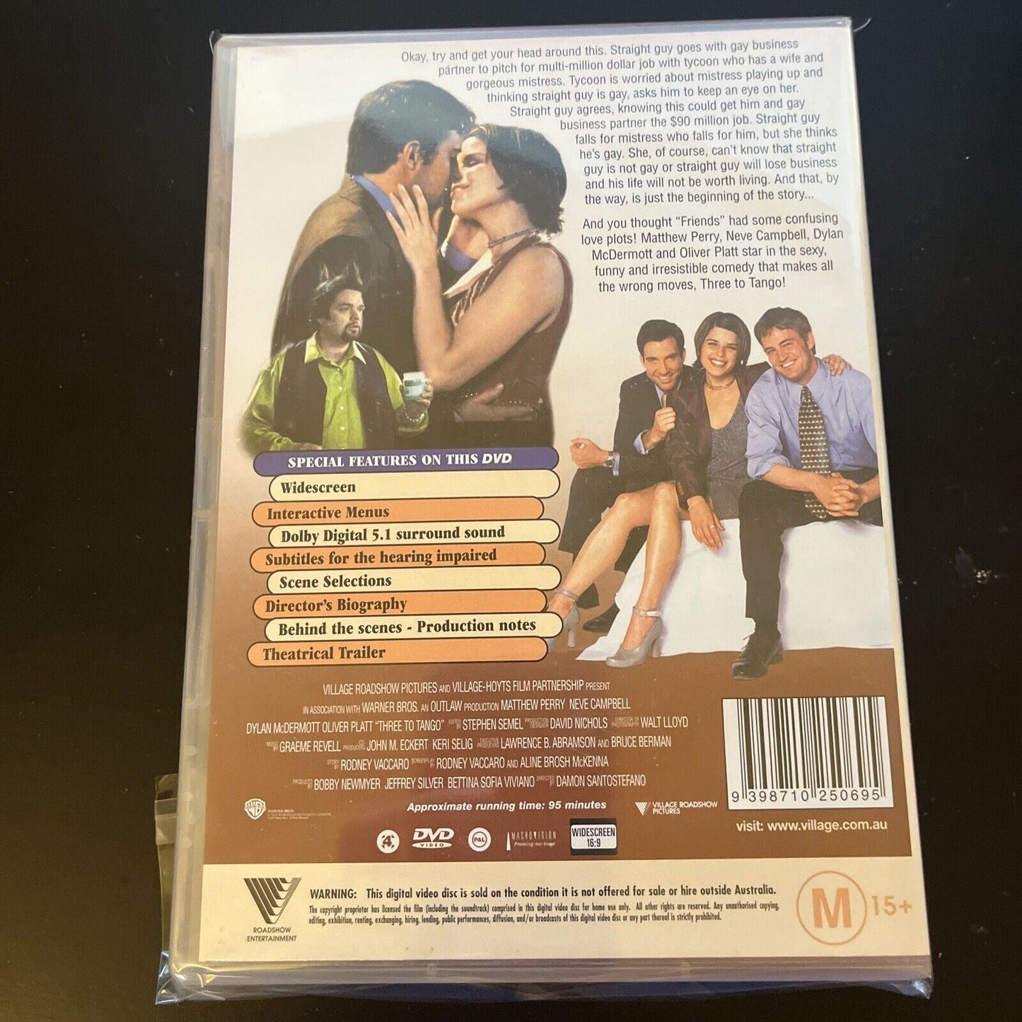 Three To Tango (DVD, 1999) Matthew Perry, Neve Campbell NEW Region 4