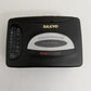 Sanyo Portable Cassette AM/FM Radio Bassxpander VIP-30 *missing battery lid*